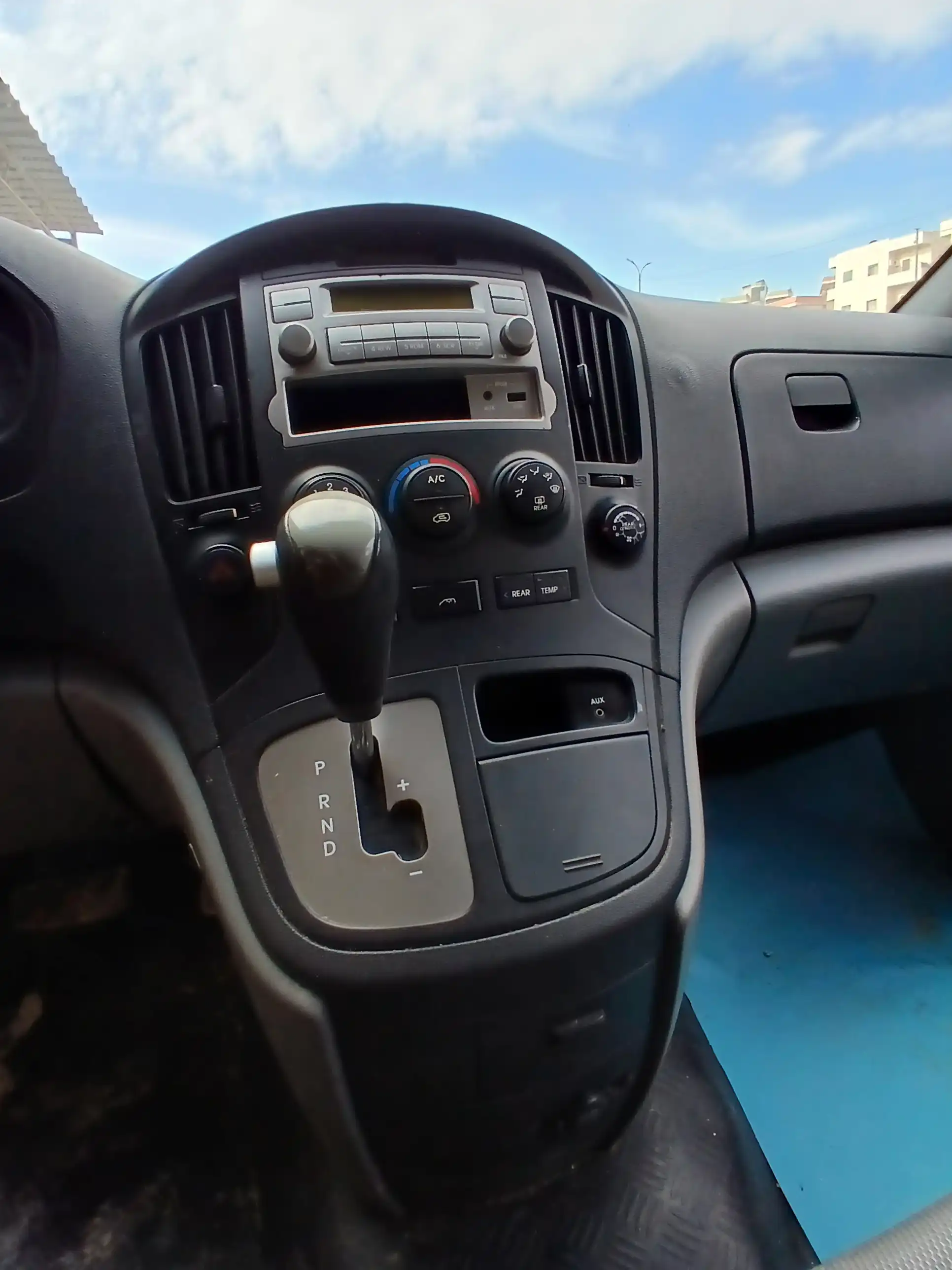 kilometrage car sale hyundai grand starex cvx van used 2010 aleppo hj image