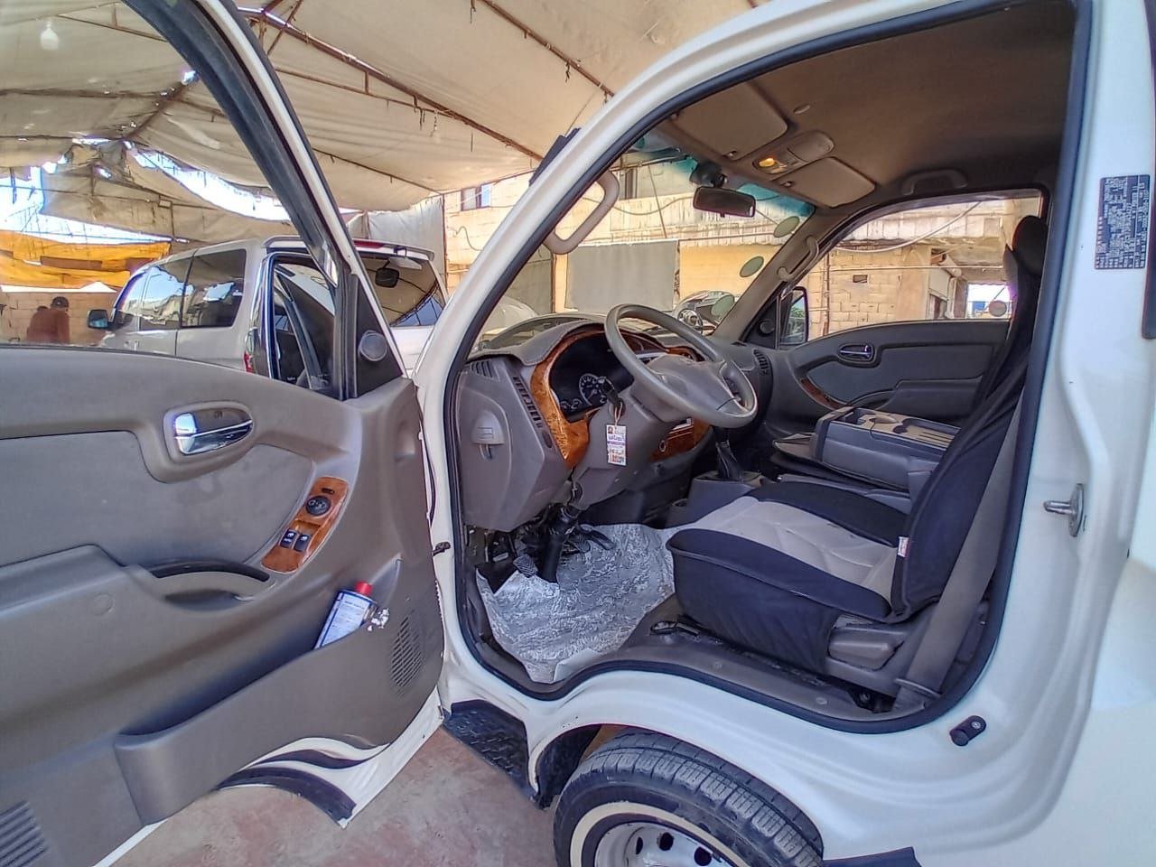 kilometrage car sale hyundai porter 2 crdi cargo truck used 2008 aleppo gs image