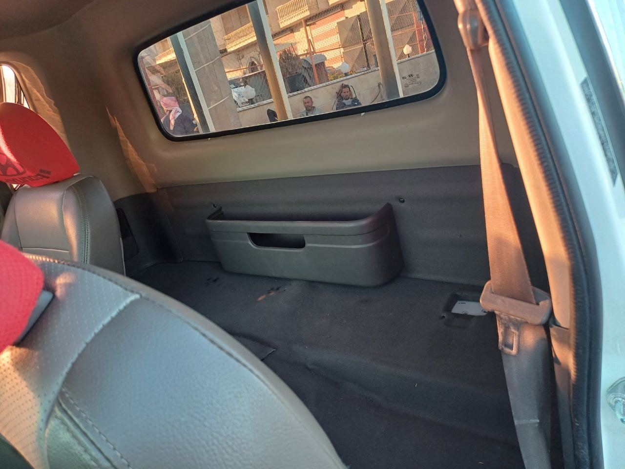 kilometrage car sale hyundai porter 2 crdi cargo truck used 2015 aleppo oq image