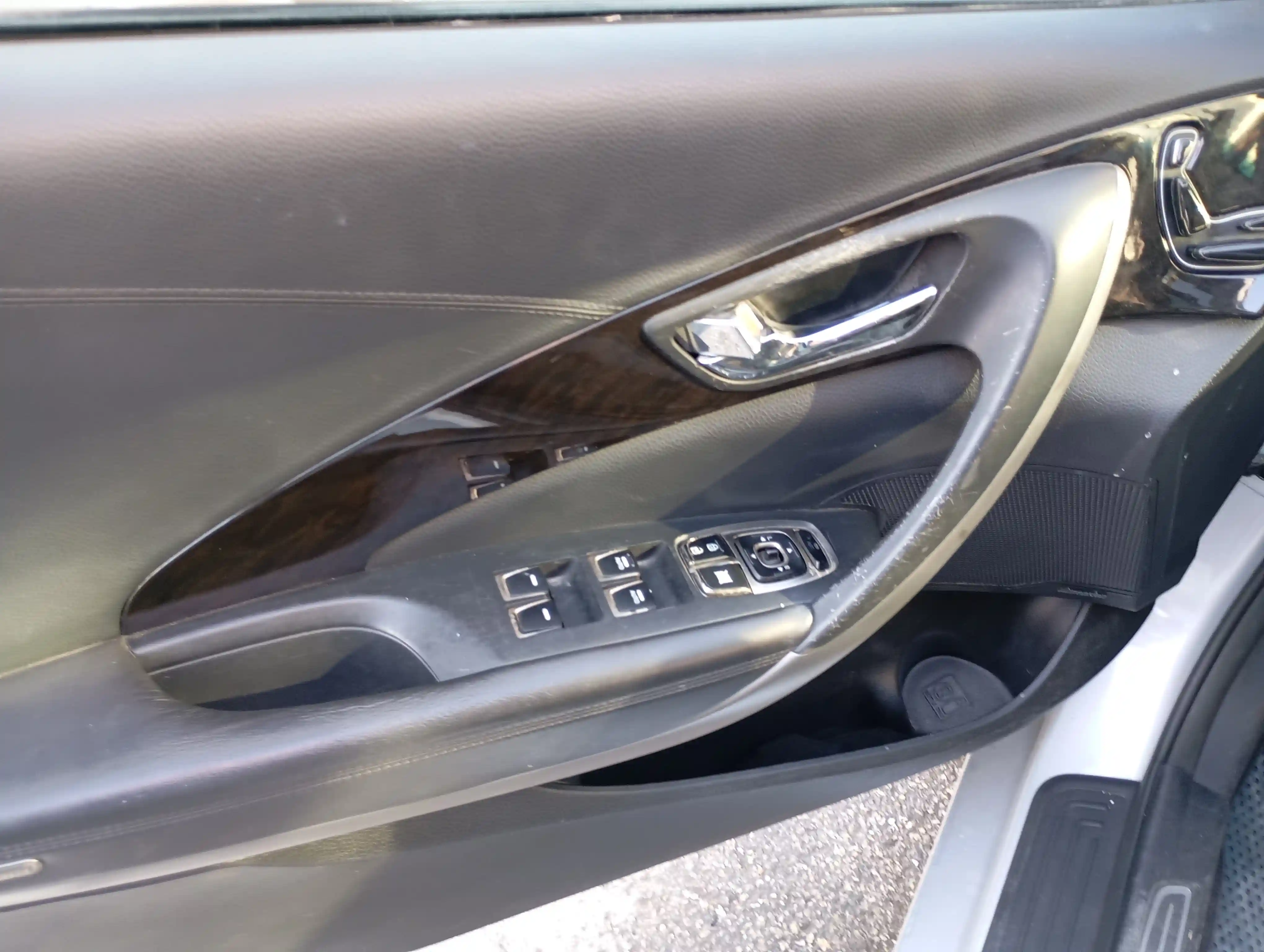 kilometrage car sale hyundai grandeur hg 300 sedan used 2012 aleppo aa image