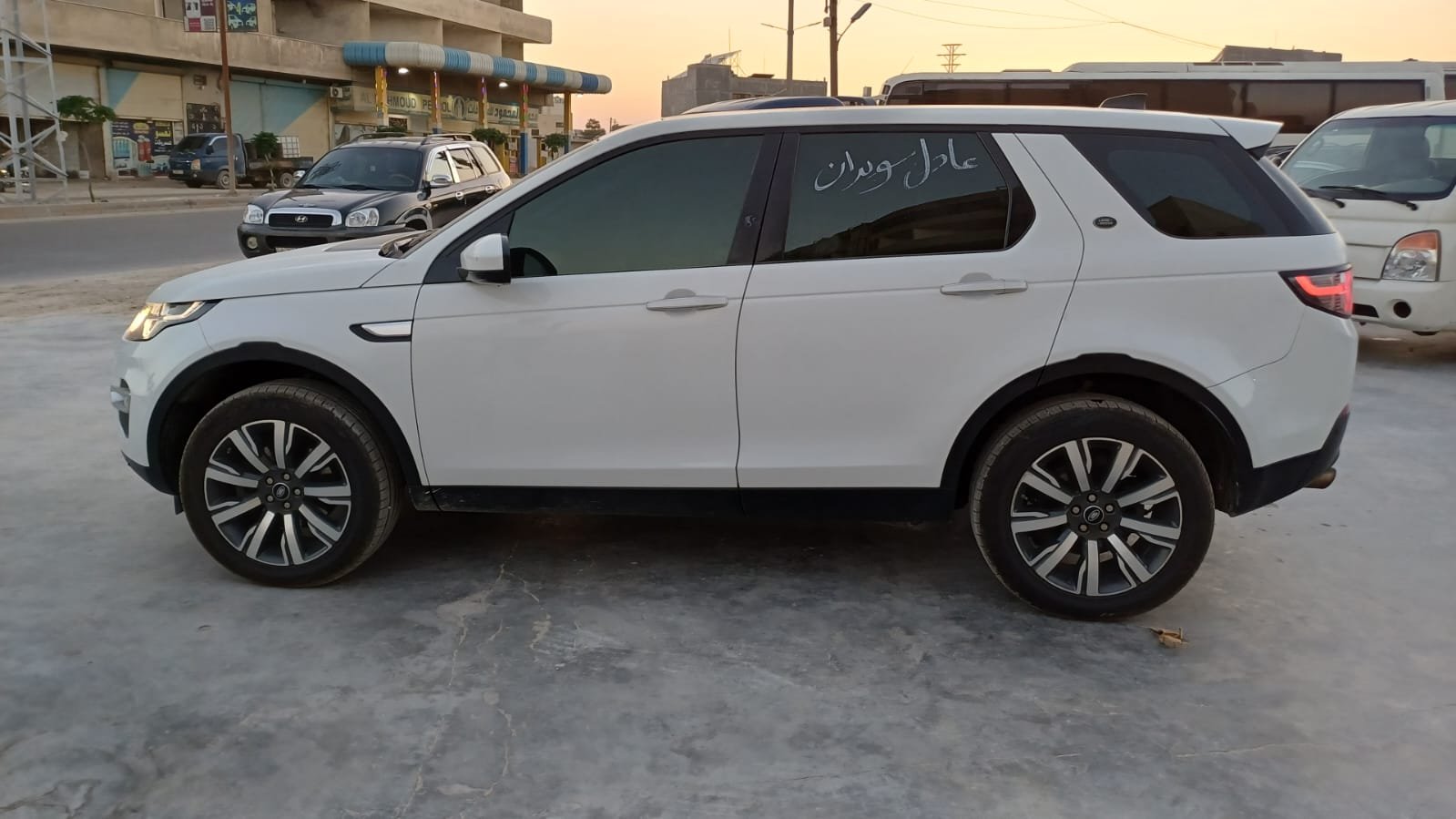 kilometrage car sale discovery sport hse suv used 2019 aleppo lh image