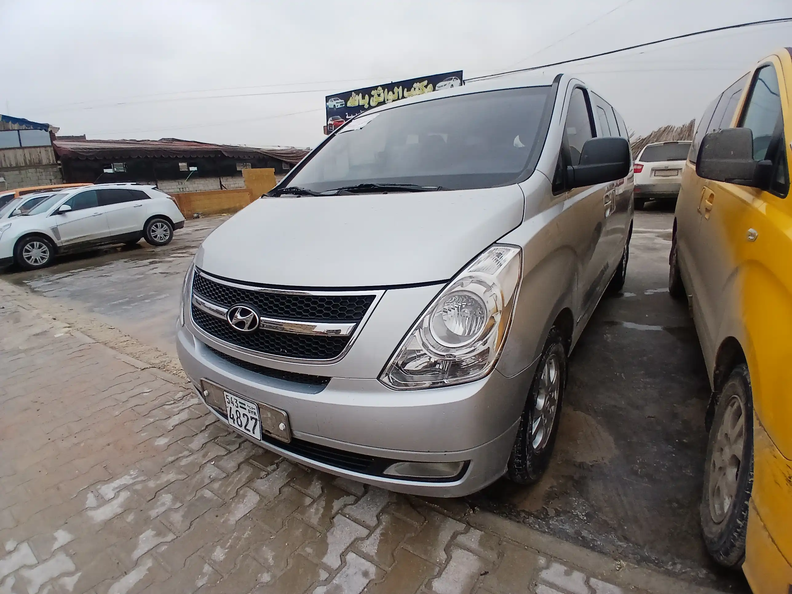 kilometrage car sale hyundai grand starex cvx van used 2009 aleppo tg card image