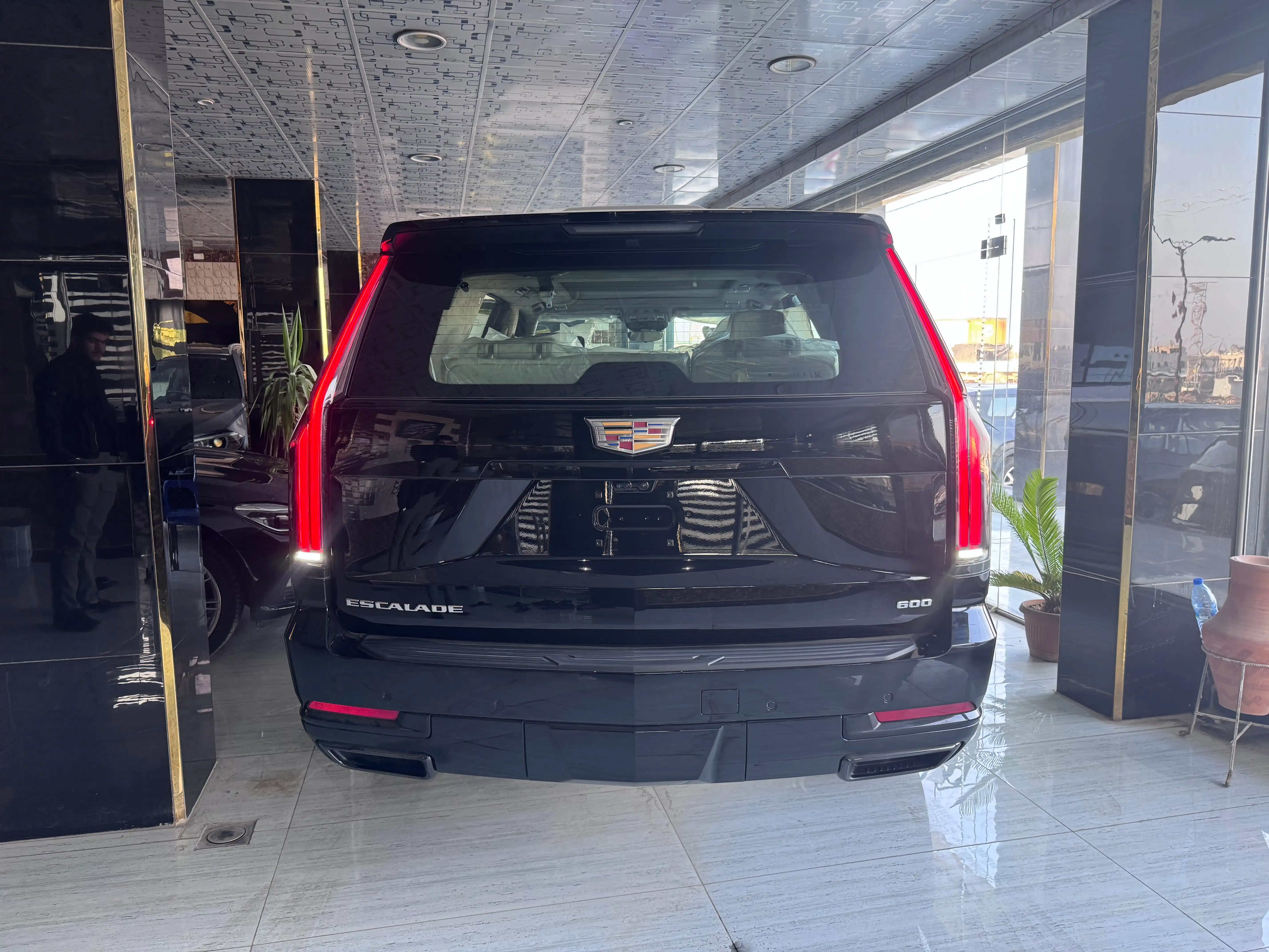 kilometrage car sale cadillac escalade sport suv new 2025 aleppo om image