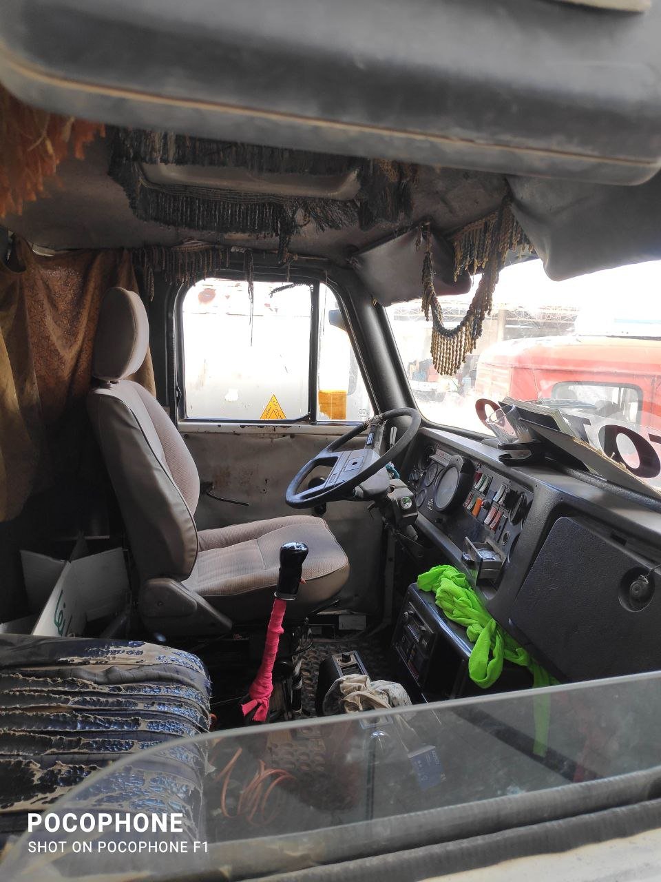 kilometrage truck volvo dump trucks used 1998 tartus ls image