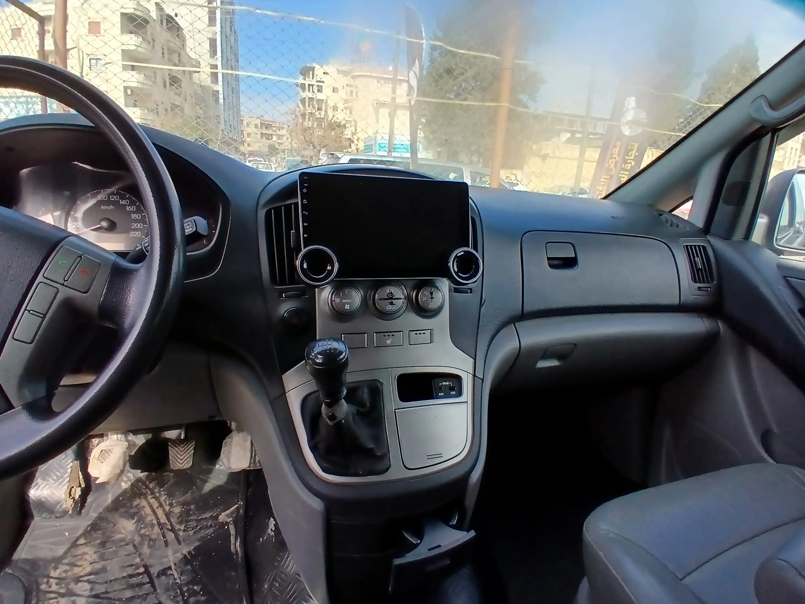 kilometrage car sale hyundai grand starex cvx van used 2012 aleppo yo image