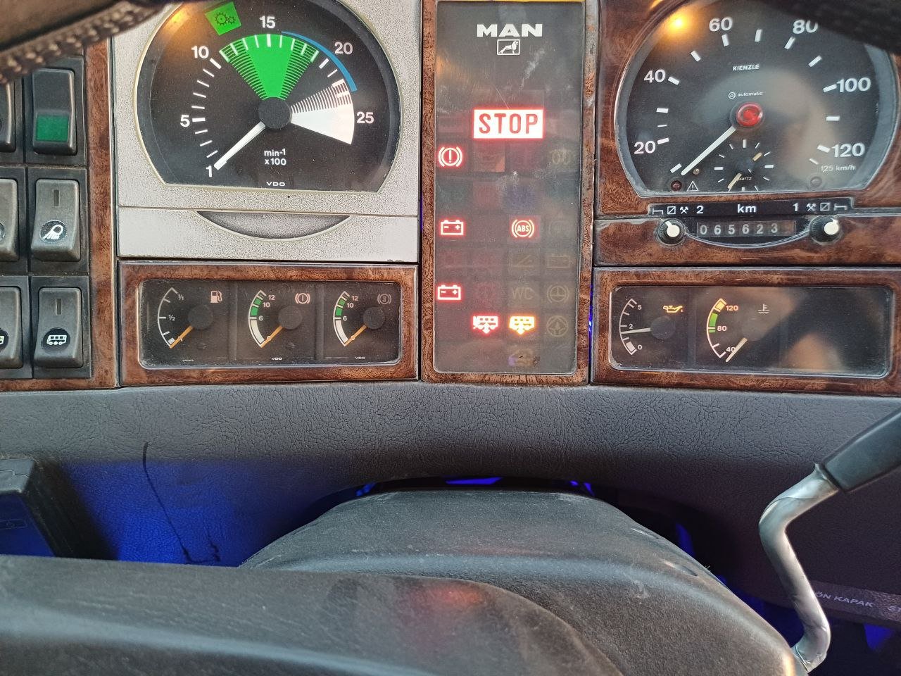 kilometrage truck man coach used 2002 aleppo jz image