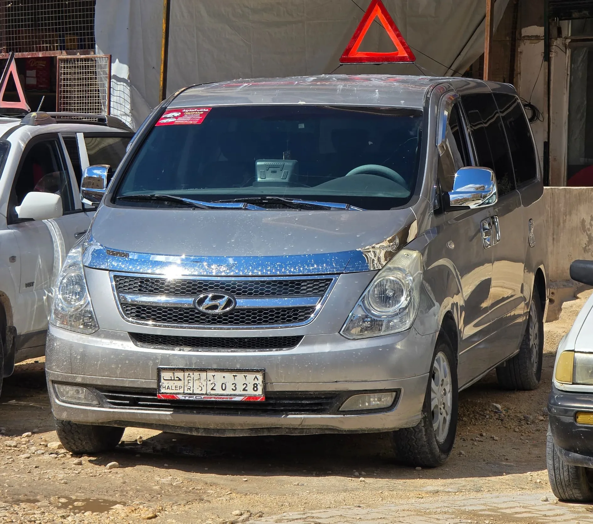 kilometrage car sale hyundai grand starex cvx van used 2011 aleppo lg card image