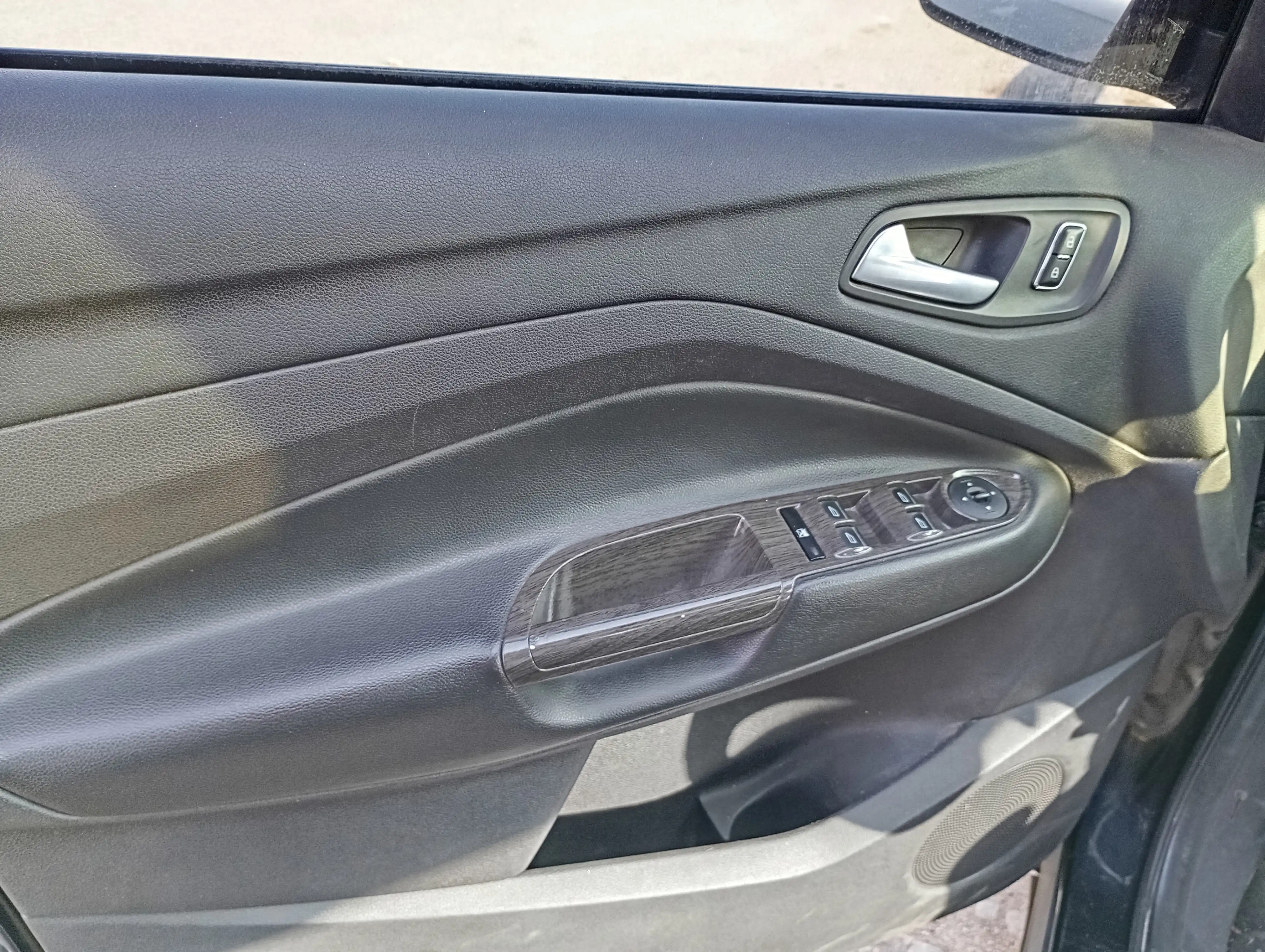 kilometrage car sale ford escape standard suv used 2014 aleppo gz image