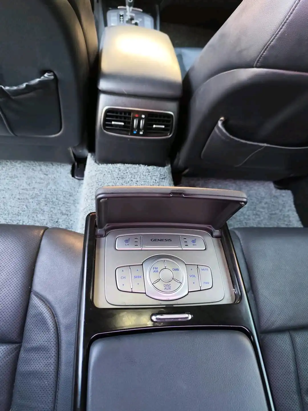 kilometrage car sale genesis bh 330 sedan used 2013 aleppo za image