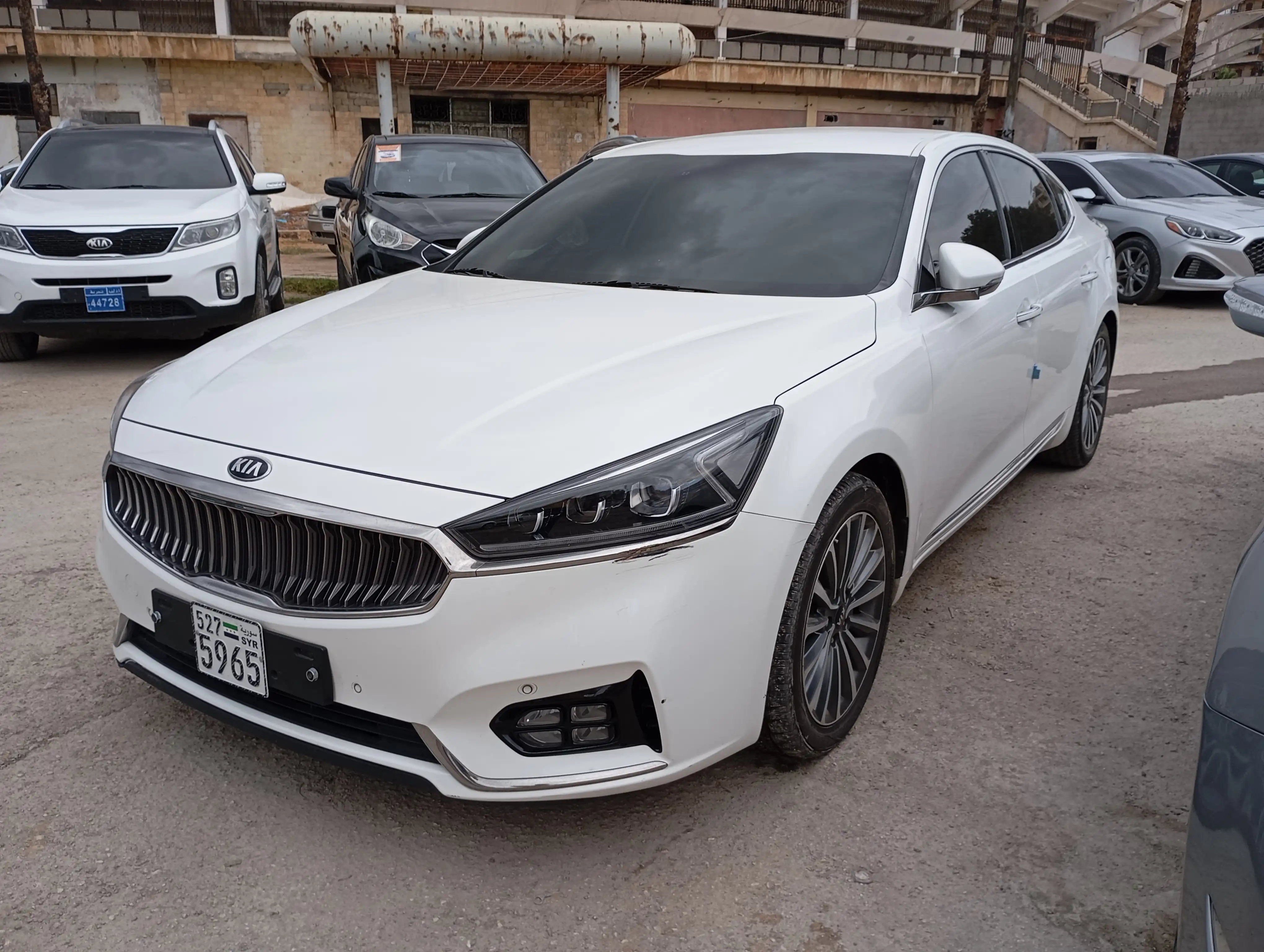 kilometrage car sale kia k7 standard sedan used 2017 aleppo xg card image