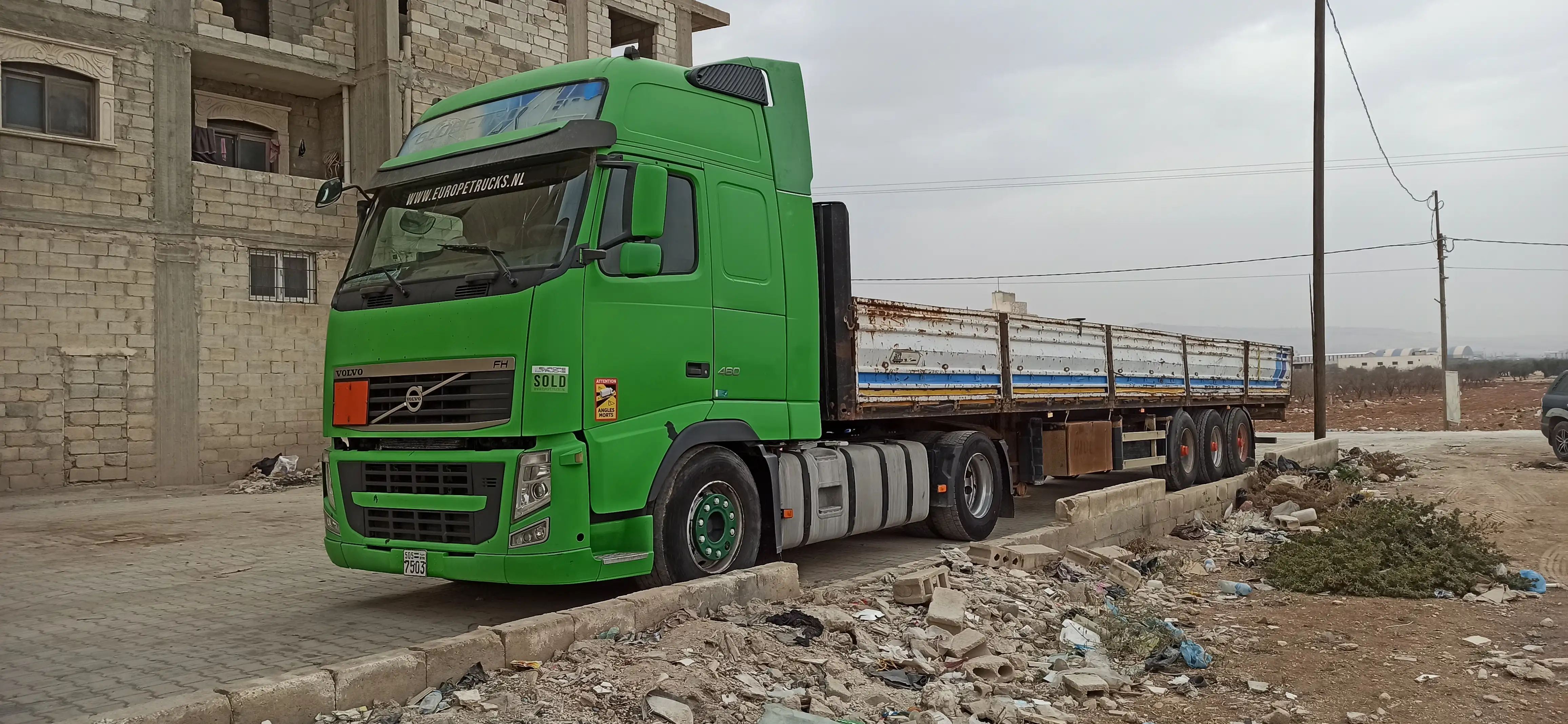 kilometrage truck volvo 460 standard semi trailer trucks used 2011 aleppo yt image