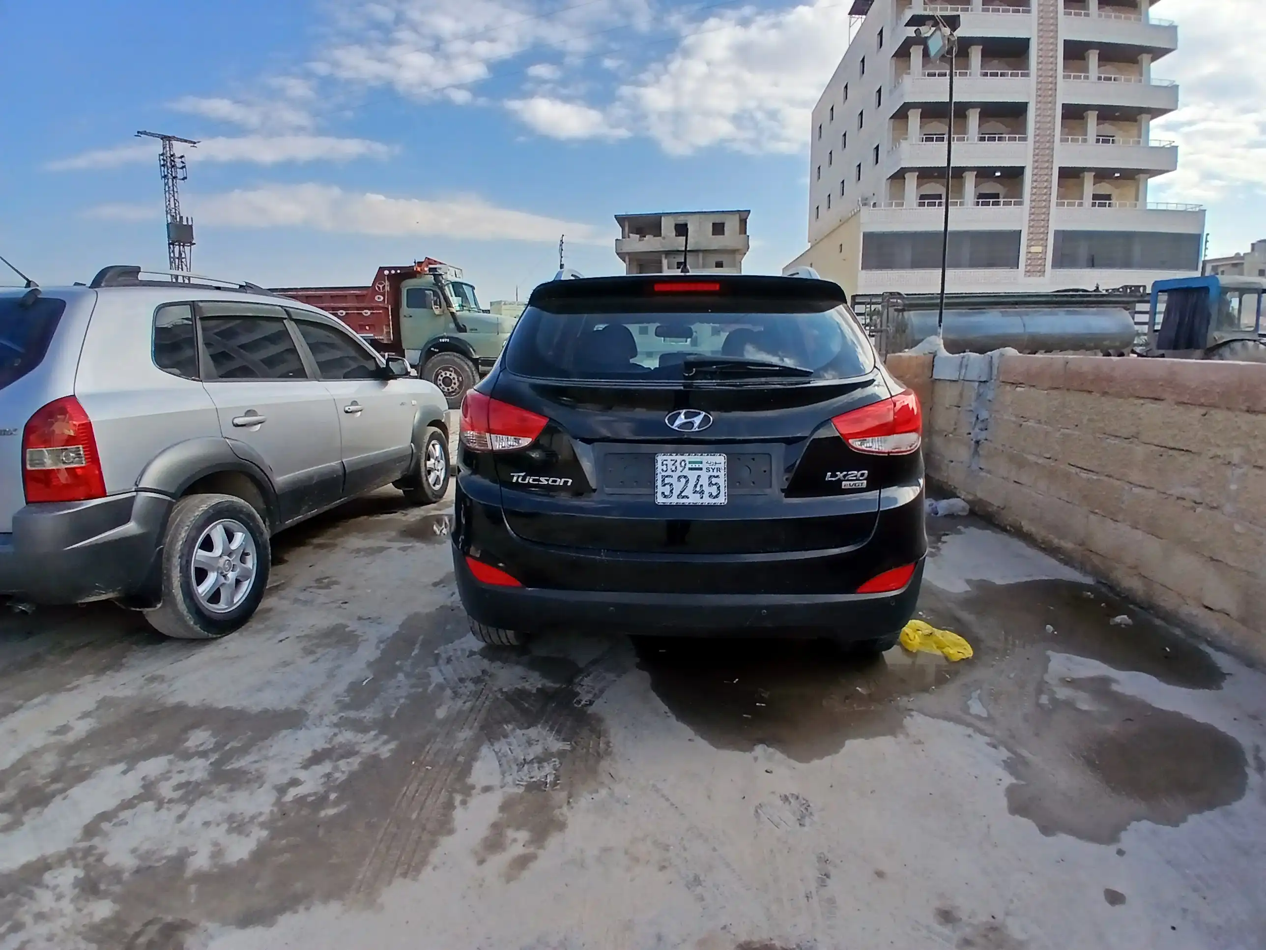 kilometrage car sale hyundai tucson lx20 evgt suv used 2011 bo image