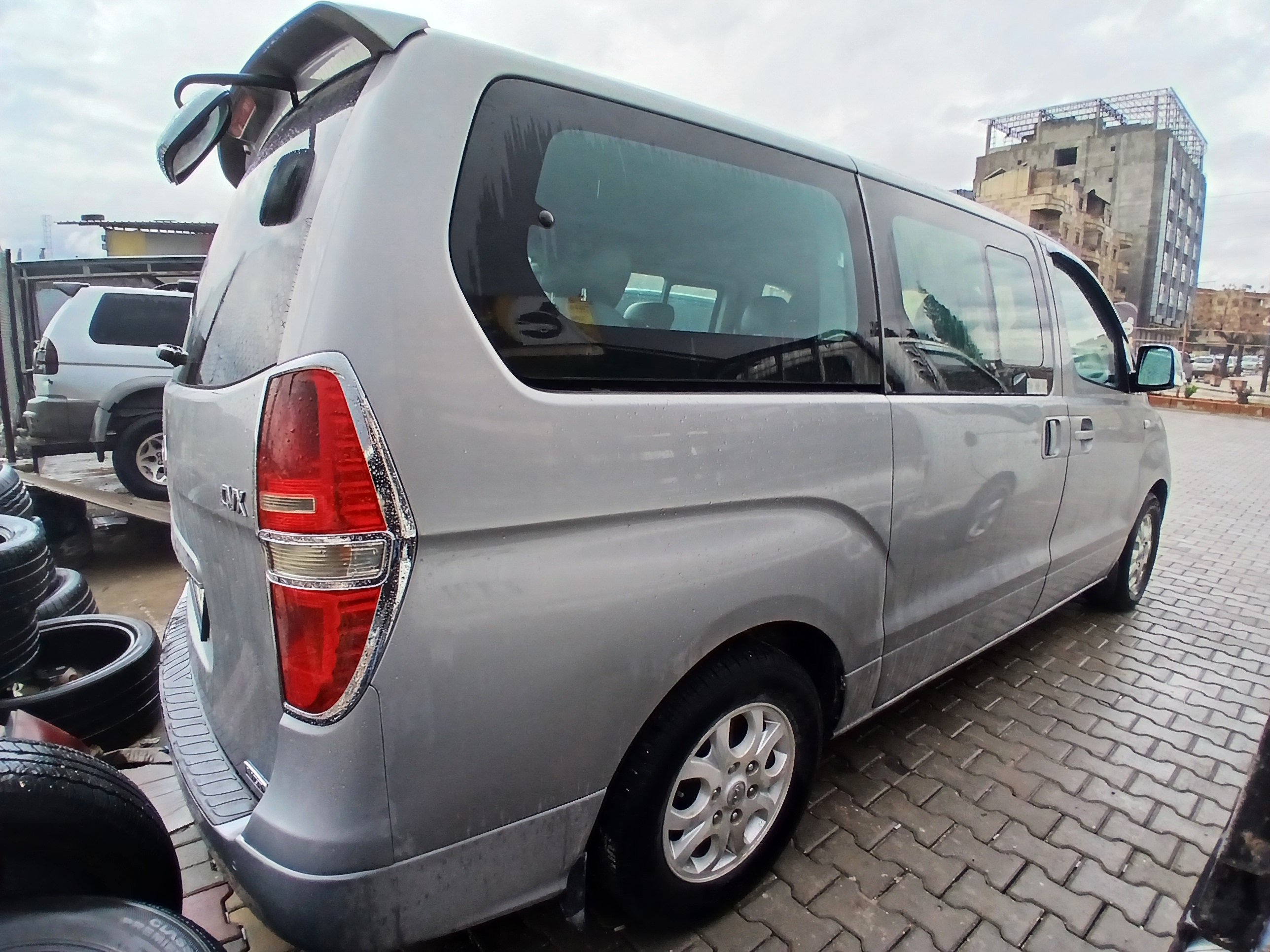 kilometrage car sale hyundai grand starex cvx van used 2011 aleppo cy image