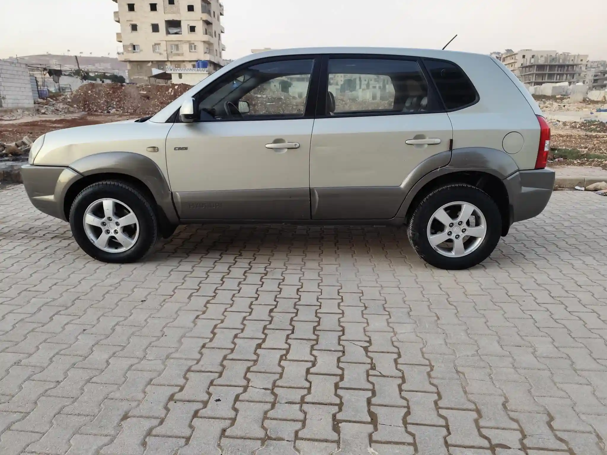 kilometrage car sale hyundai tucson mx suv used 2004 aleppo ap image