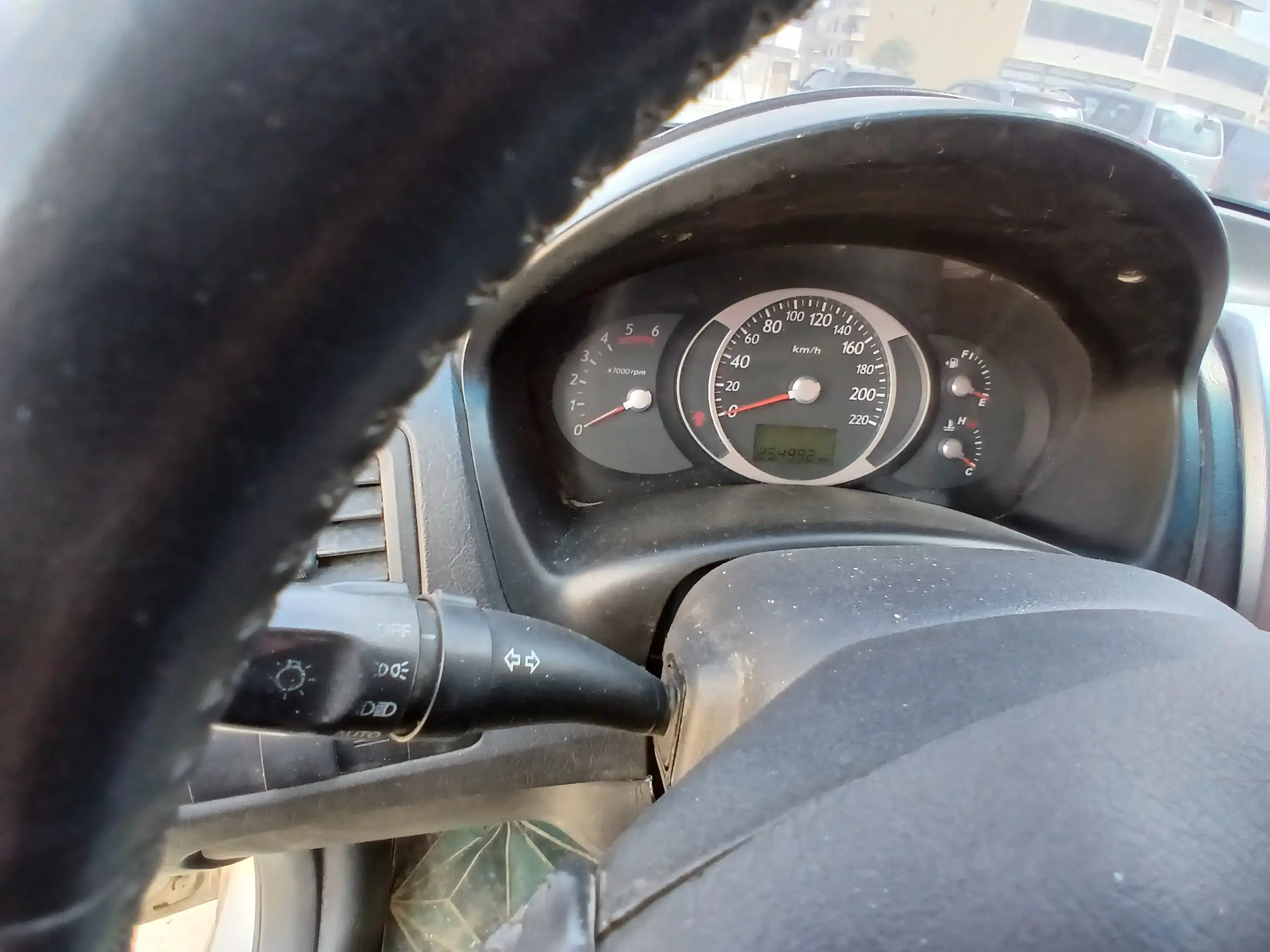 kilometrage car sale hyundai tucson standard suv used 2005 aleppo bq image