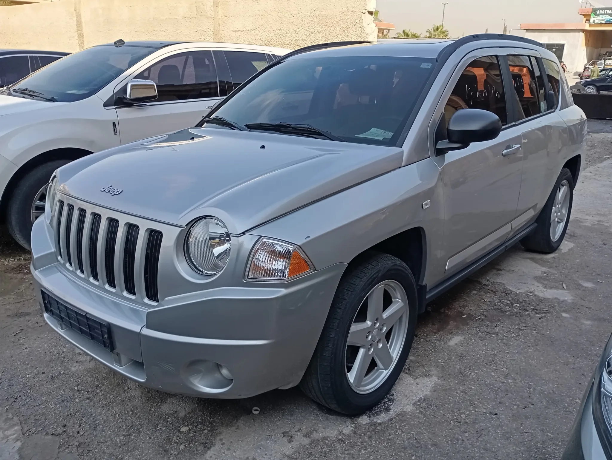 kilometrage car sale jeep grand cherokee standard suv used 2010 aleppo fy card image