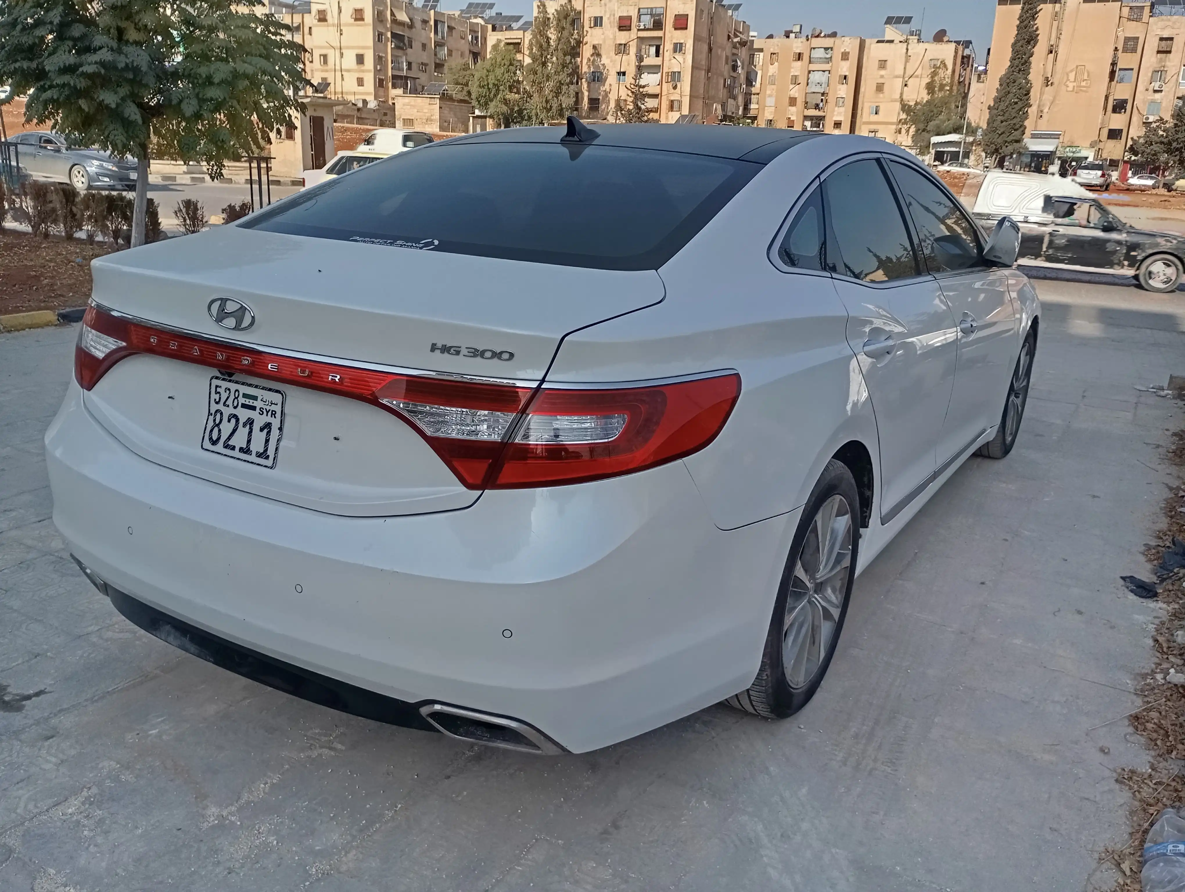 kilometrage car sale hyundai grandeur hg 300 sedan used 2015 aleppo up image
