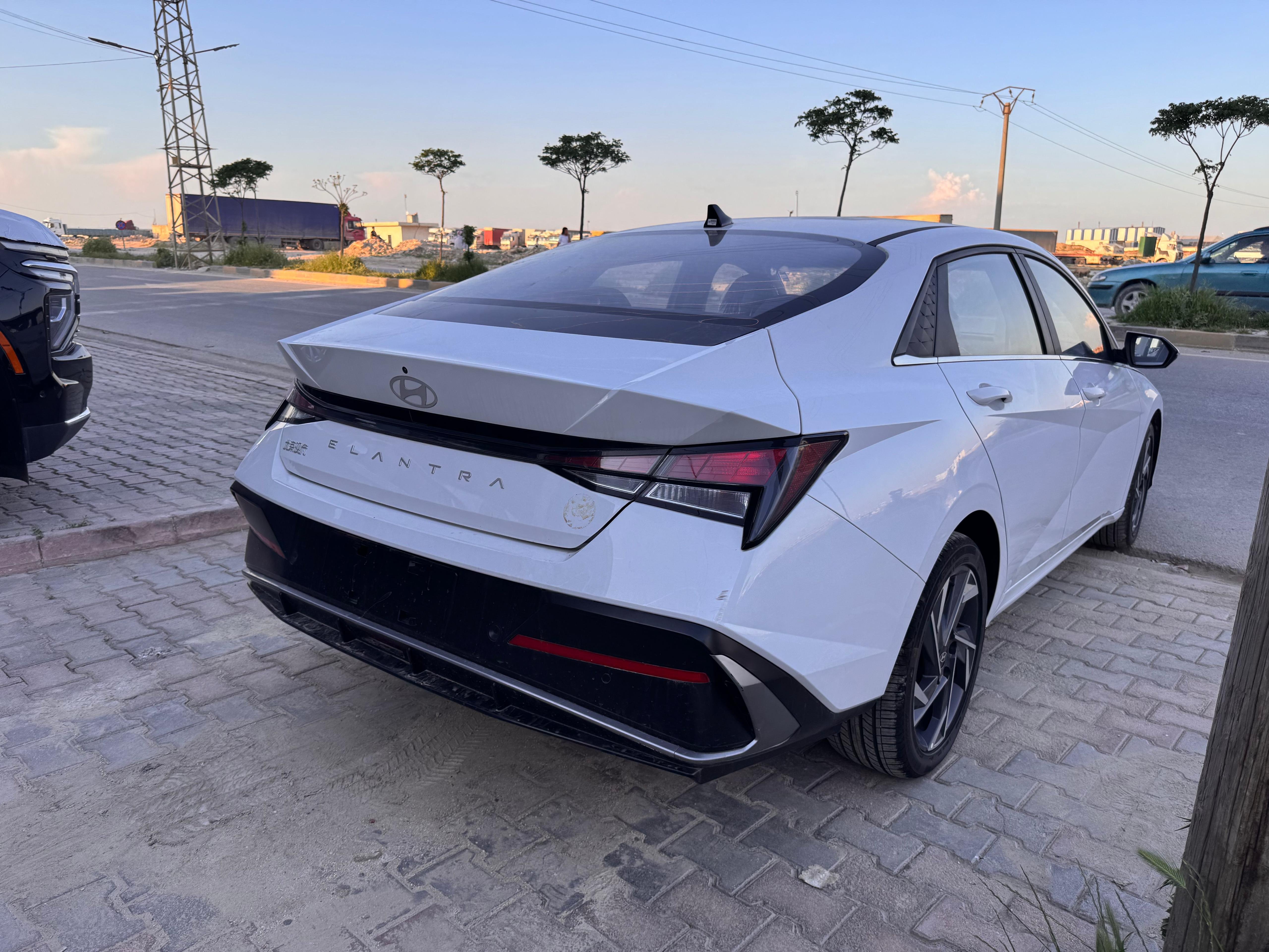 kilometrage car sale hyundai i 30 standard sedan new 2025 aleppo vk image