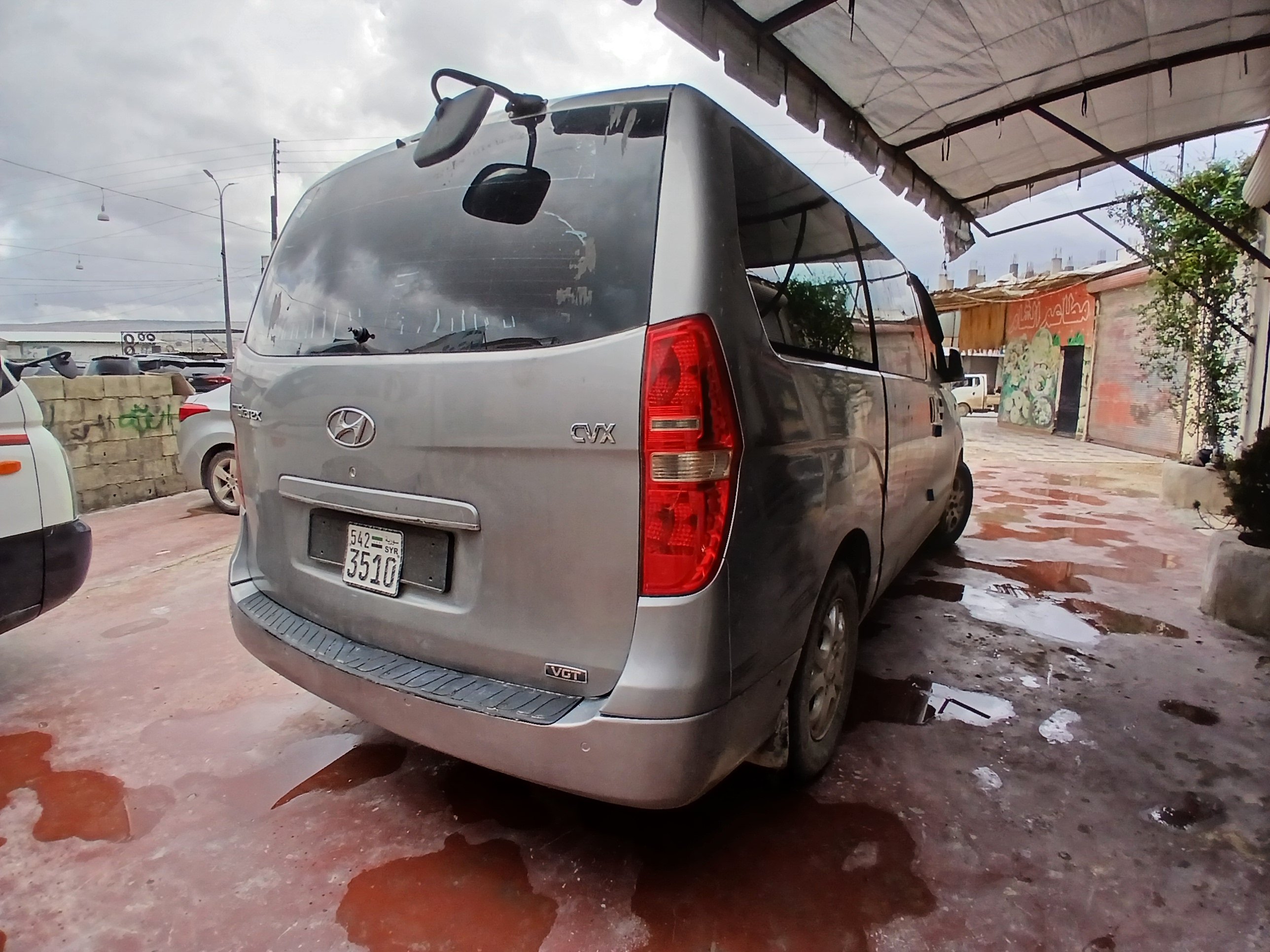 kilometrage car sale hyundai grand starex cvx van used 2011 aleppo qf image