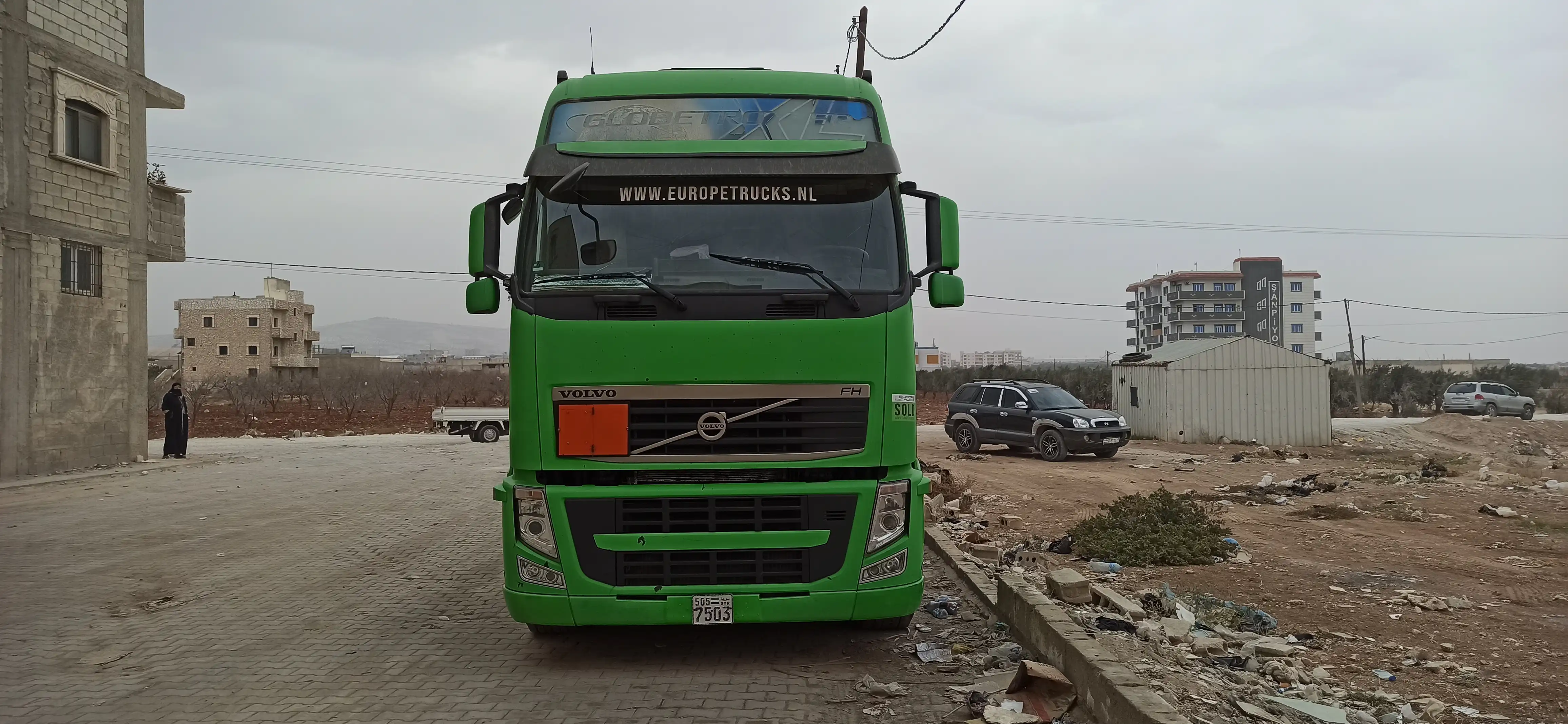kilometrage truck volvo 460 standard semi trailer trucks used 2011 aleppo yt image