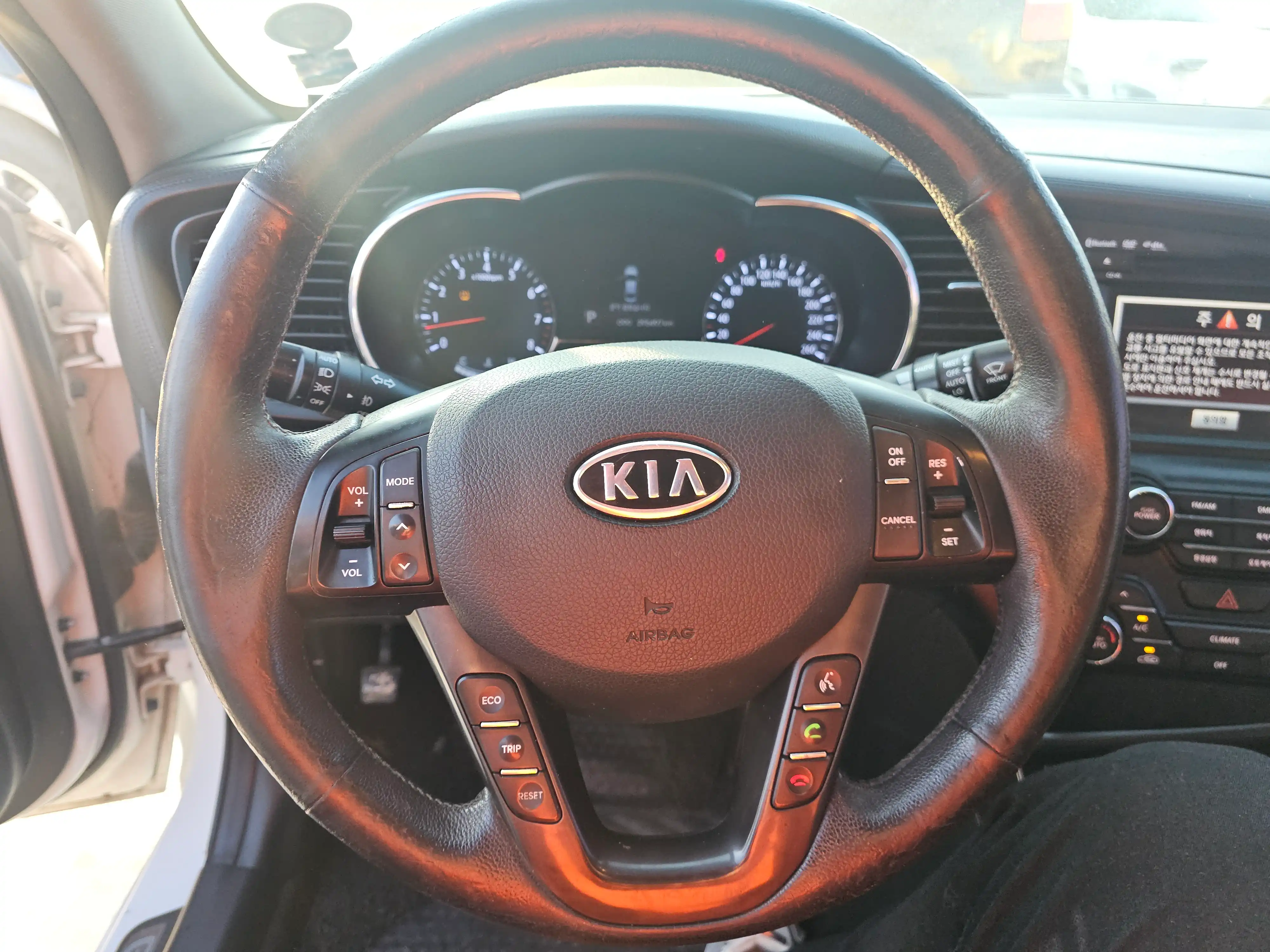 kilometrage car sale kia k5 standard sedan used 2011 aleppo pr image