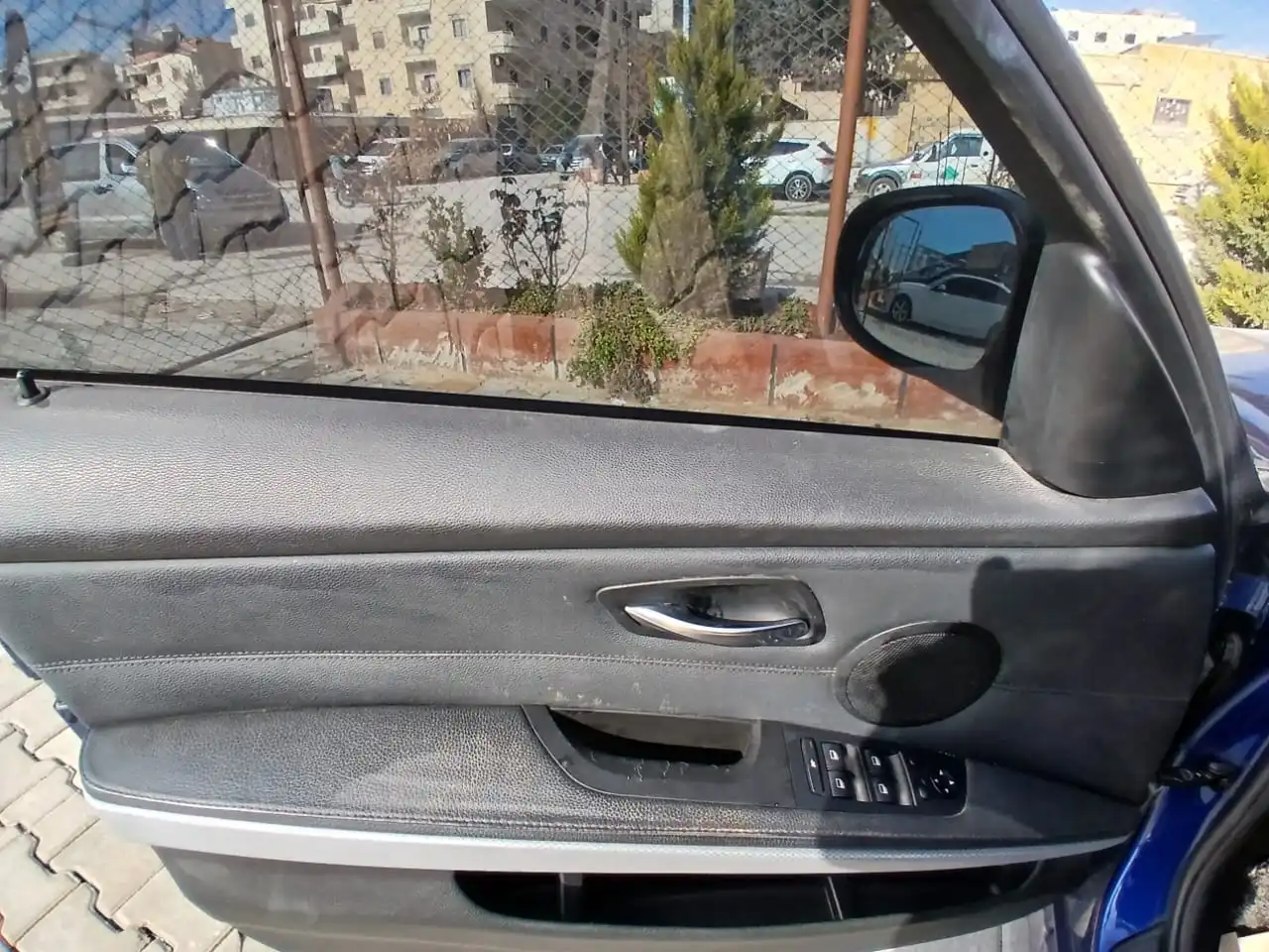 kilometrage car sale bmw 3 series 320 sedan used 2011 aleppo mx image