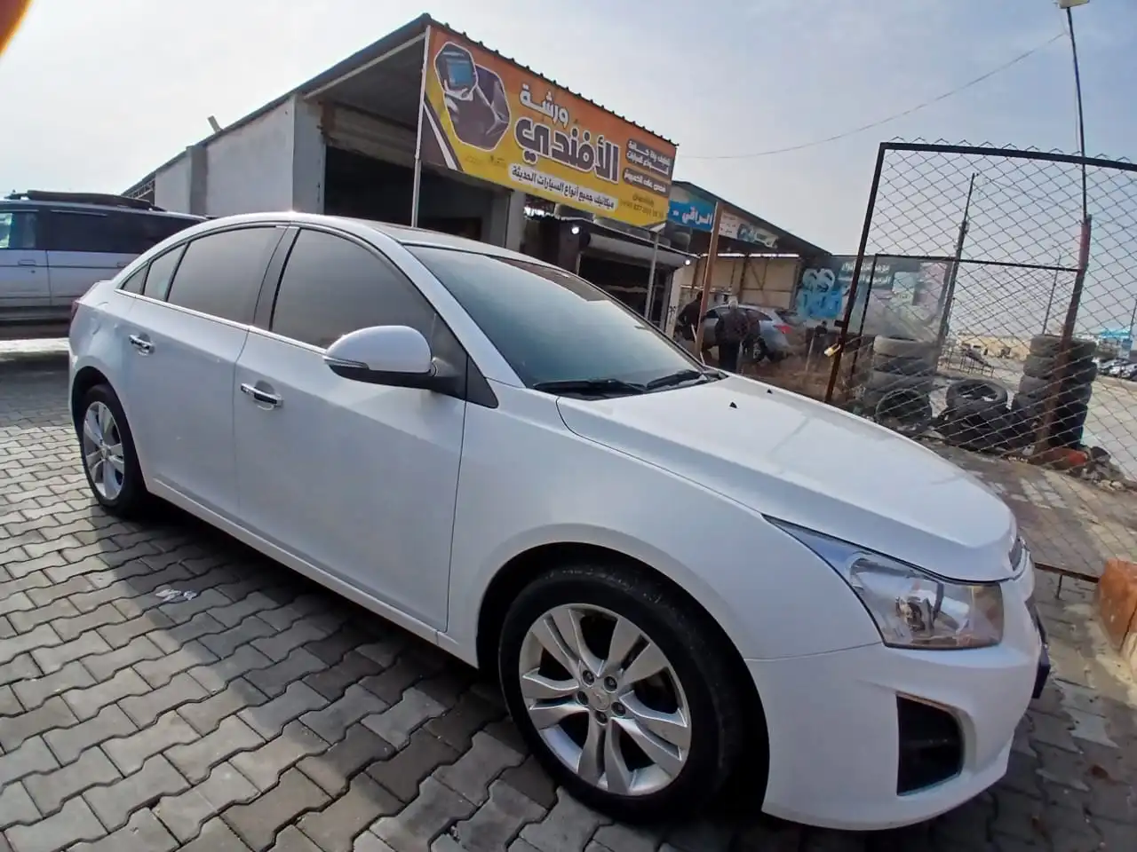 kilometrage car sale chevrolet cruze lt sedan used 2015 aleppo sy image