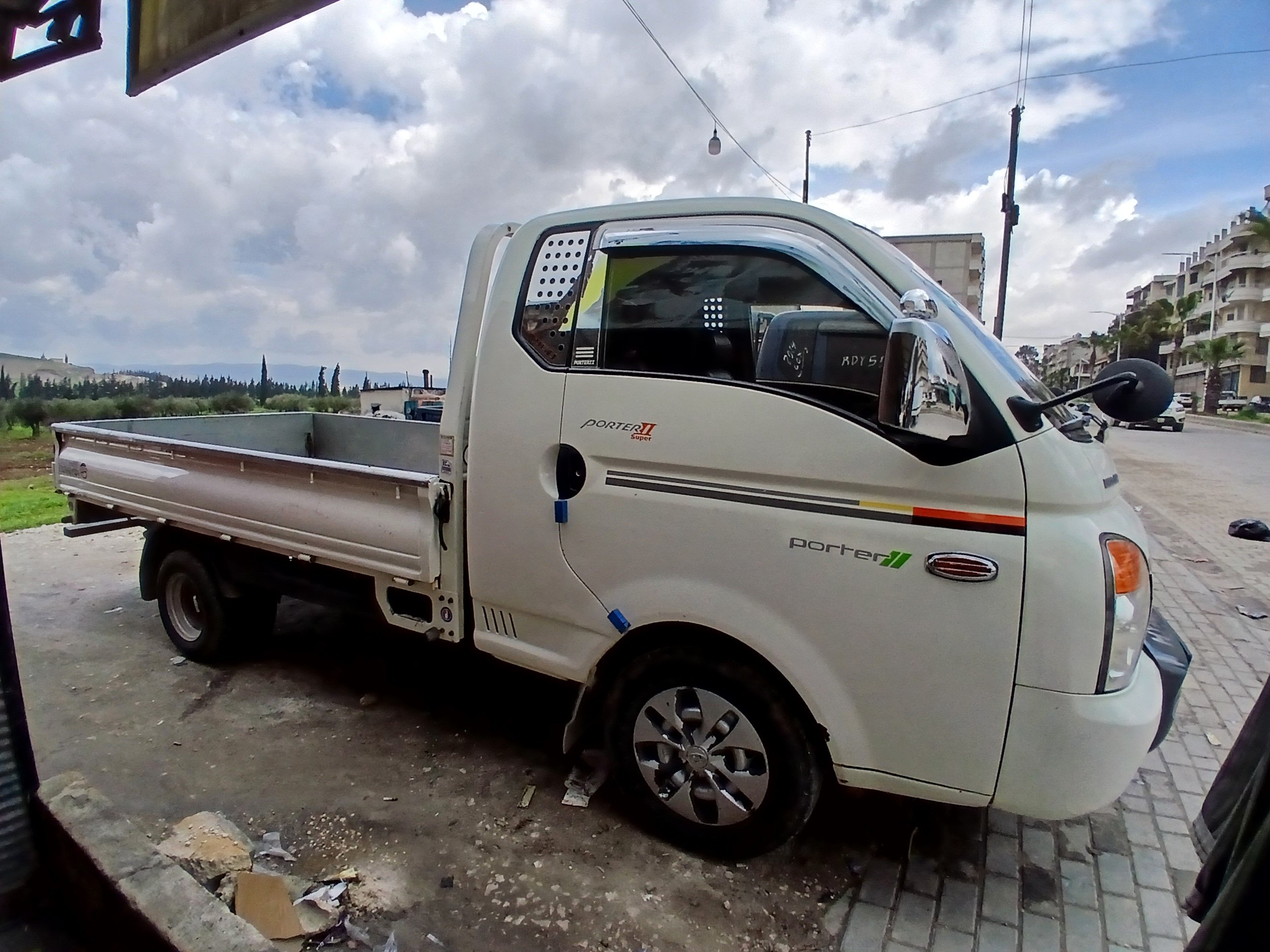 kilometrage car sale hyundai porter ii 2 crdi cargo truck used 2009 aleppo sp image