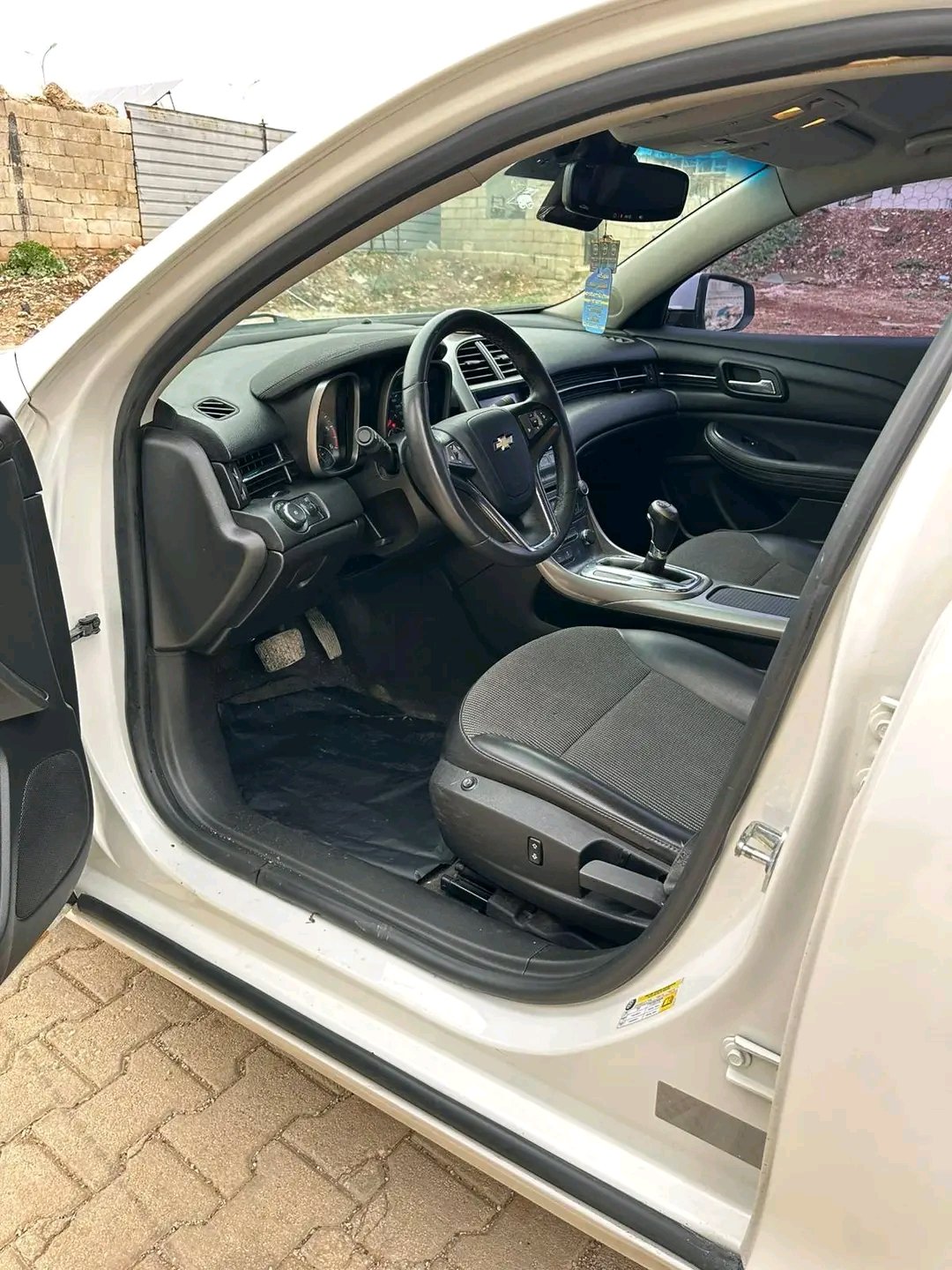 kilometrage car sale chevrolet malibu ls sedan used 2015 aleppo rr image