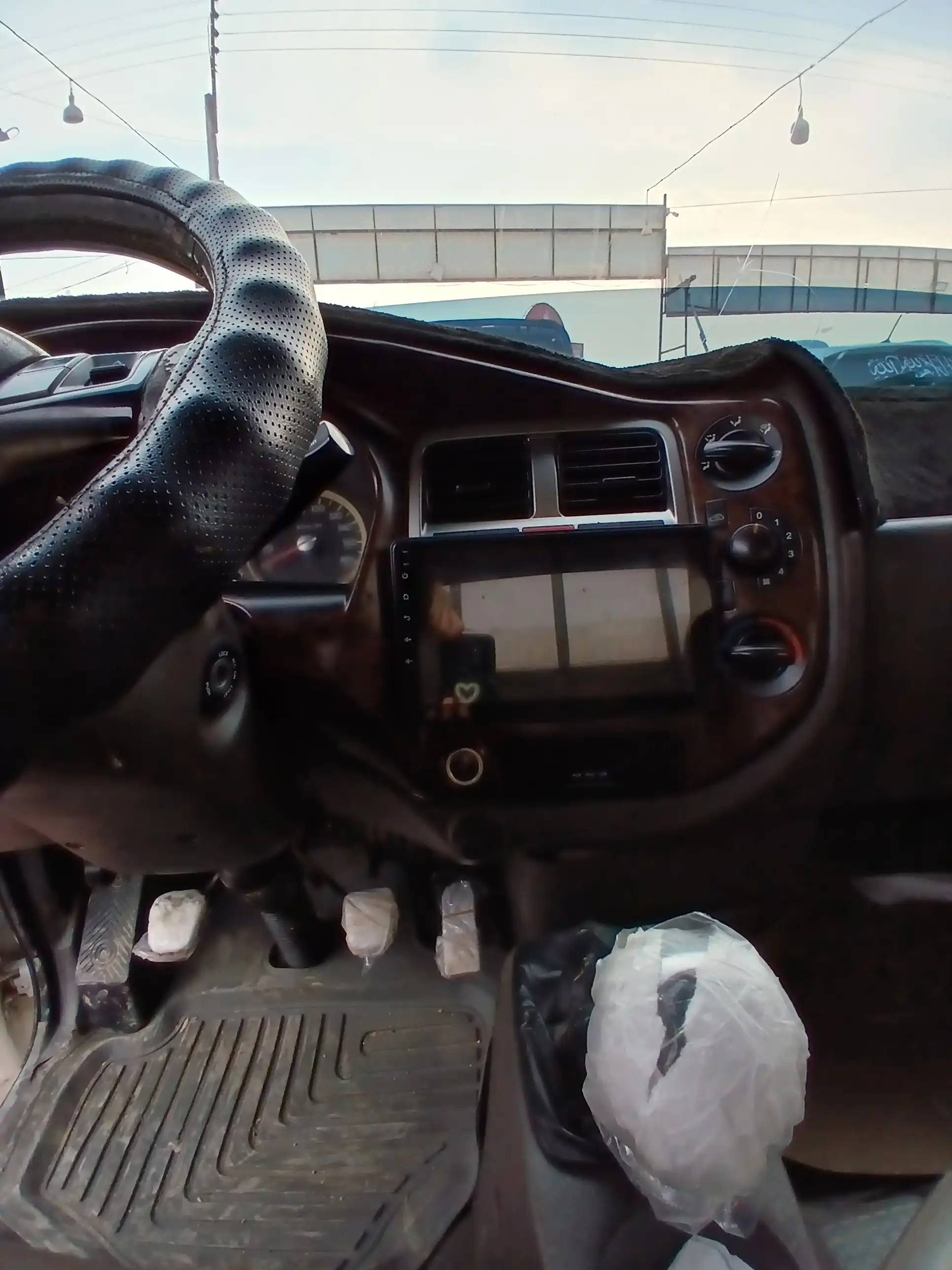 kilometrage car sale hyundai porter ii 2 crdi cargo truck used 2013 aleppo jt image