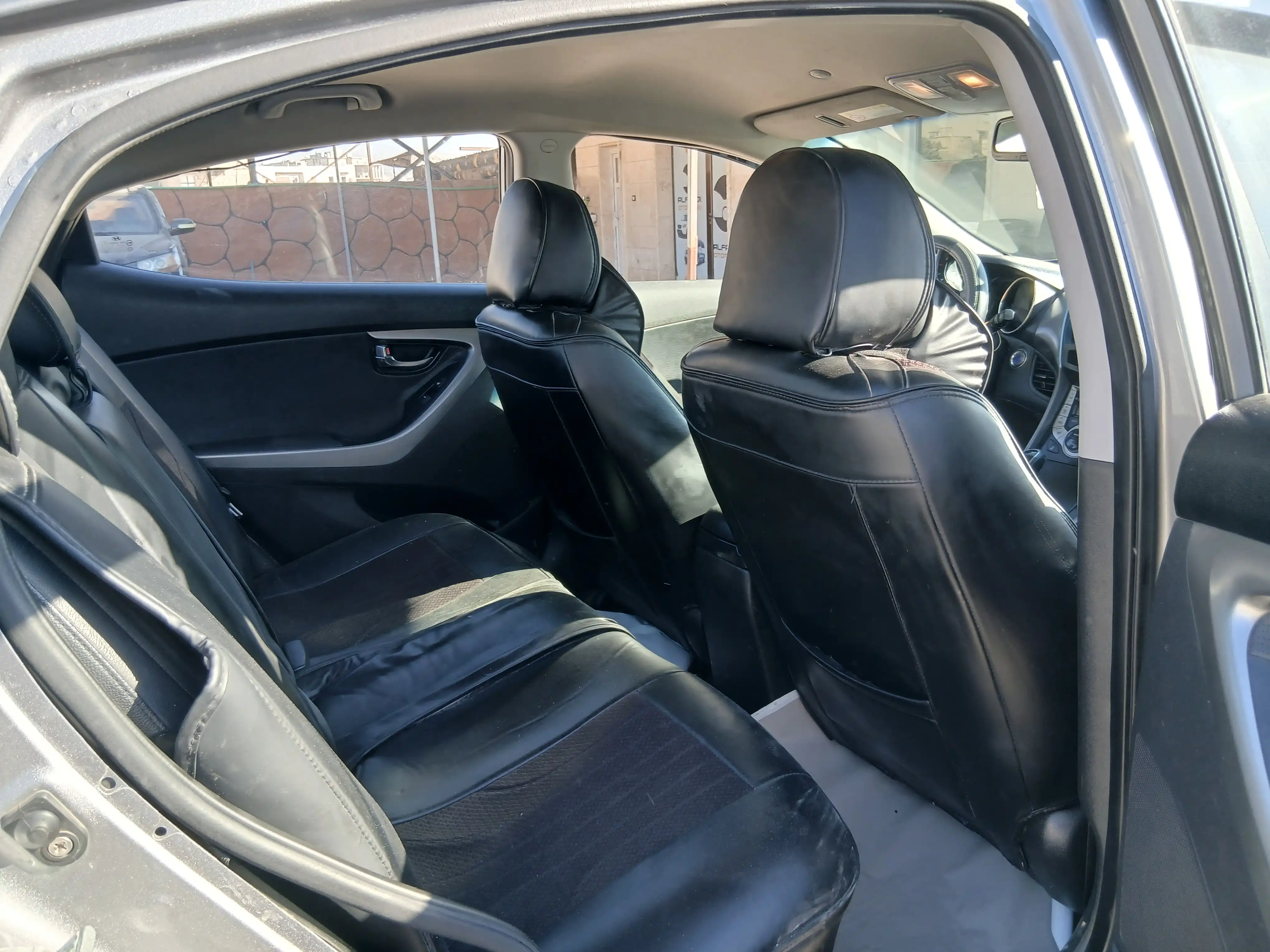 kilometrage car sale hyundai avante m16 gdi sedan used 2011 aleppo or image