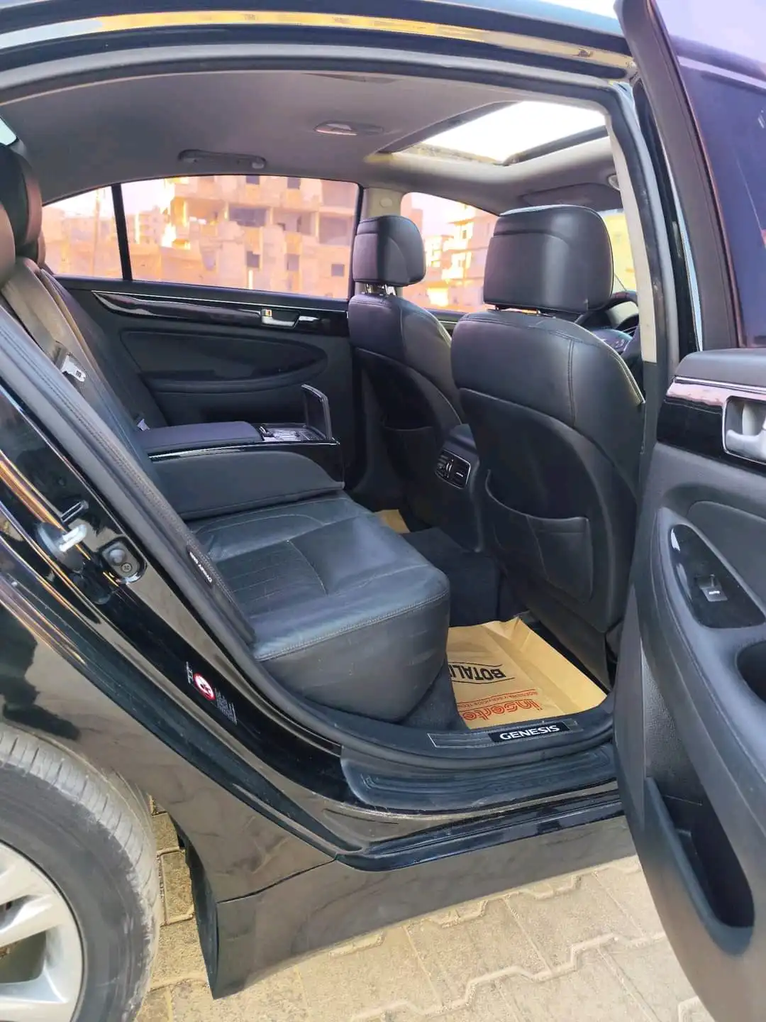 kilometrage car sale genesis bh 330 sedan used 2012 aleppo cf image