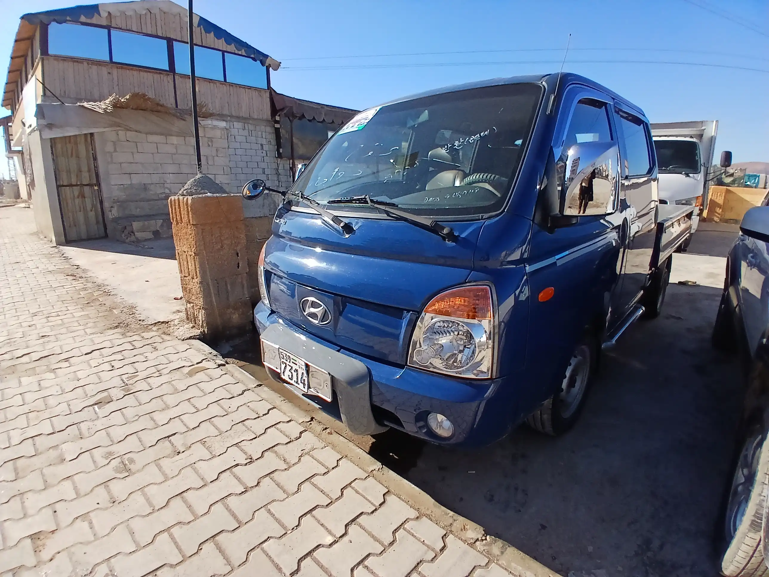 kilometrage car sale hyundai porter ii 2 crdi cargo truck used 2009 aleppo nn card image