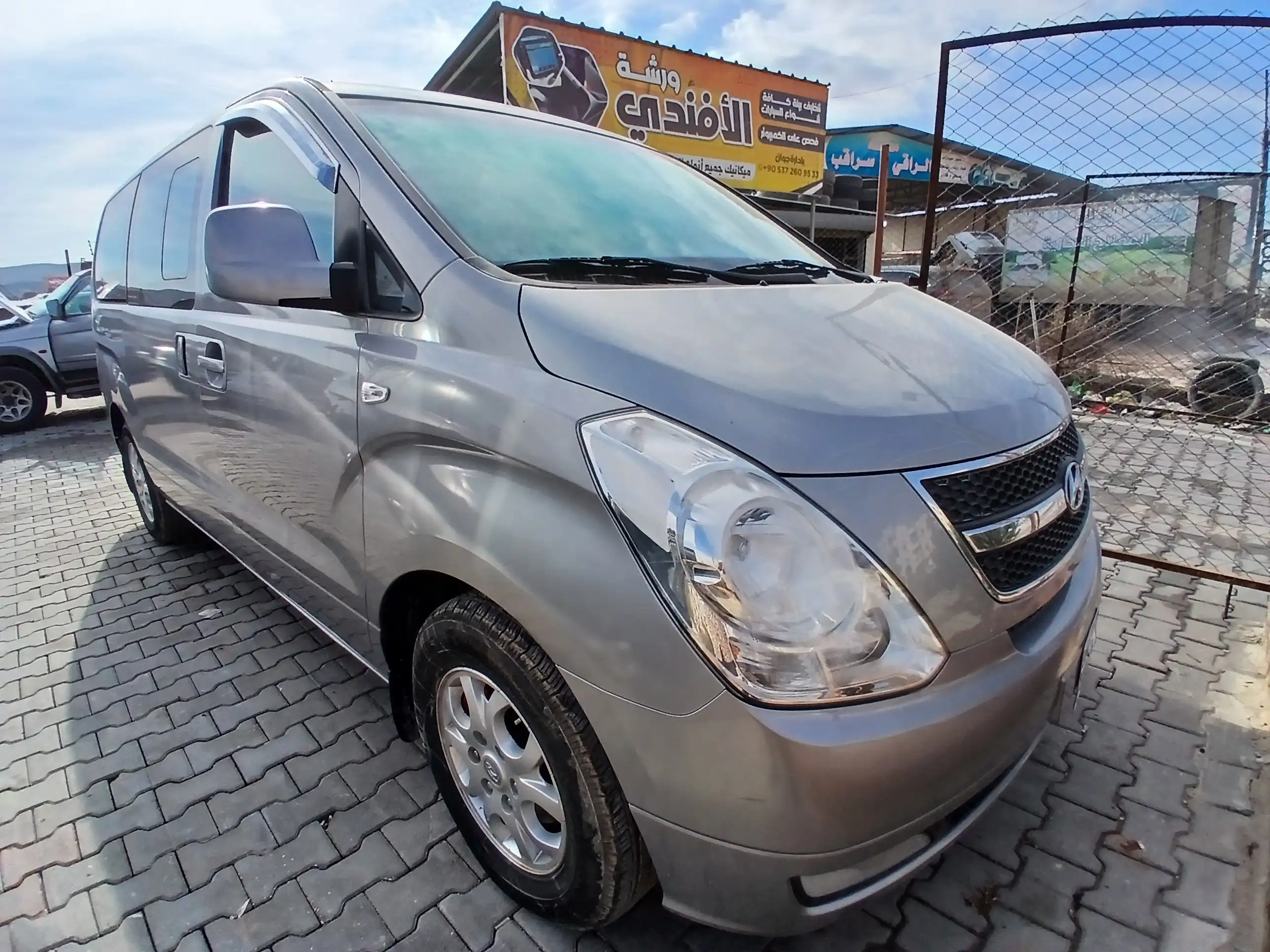 kilometrage car sale hyundai grand starex cvx van used 2012 aleppo yo image