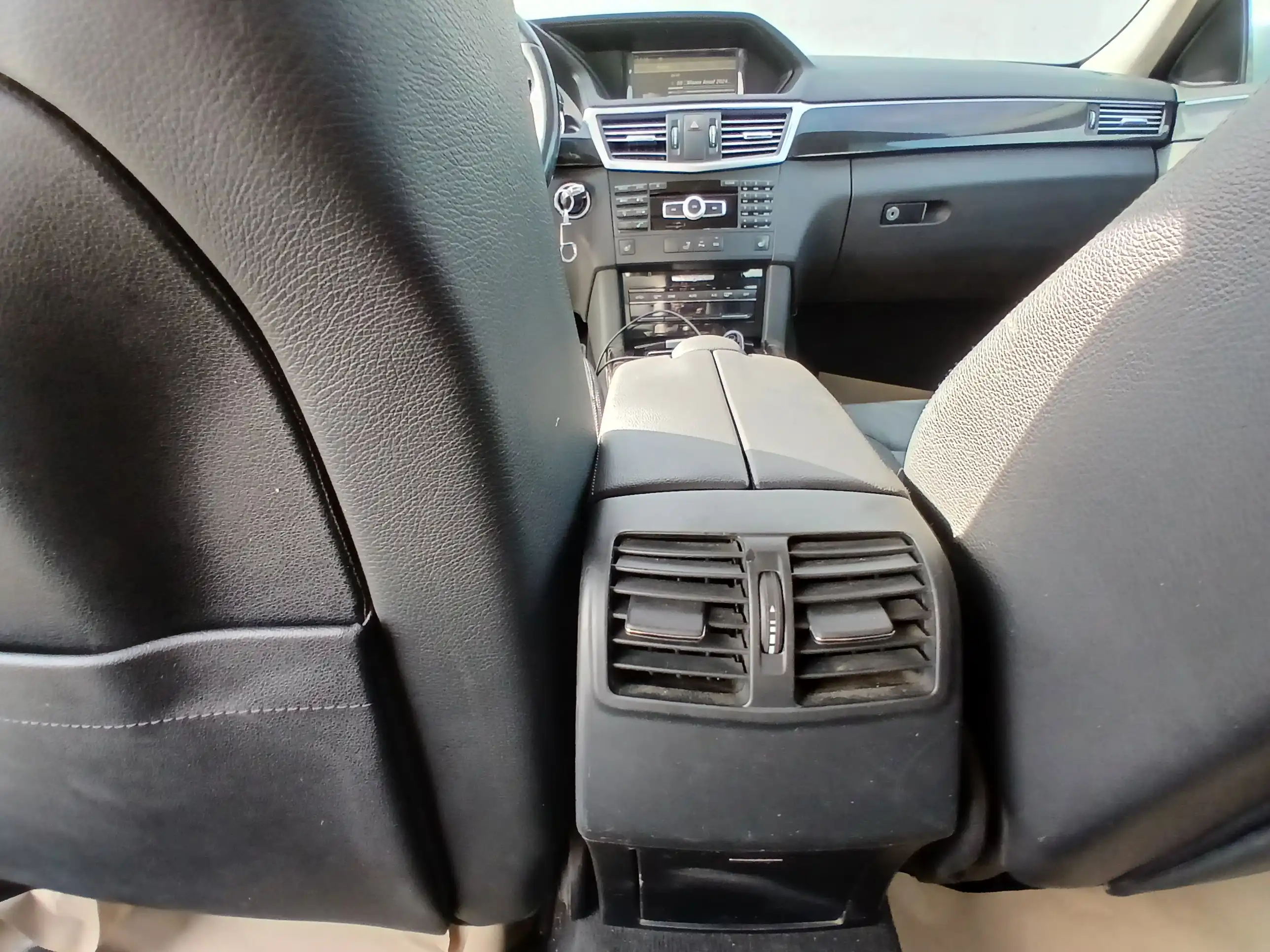 kilometrage car sale mercedes e class e 220 cdi sedan used 2012 aleppo sh image