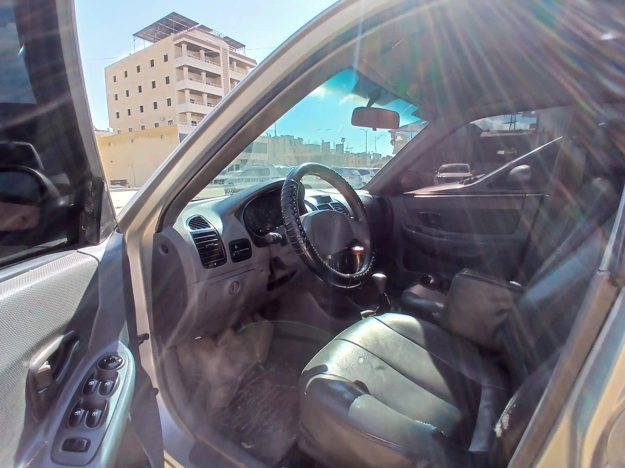 kilometrage car sale hyundai accent standard sedan used 2004 aleppo yz image