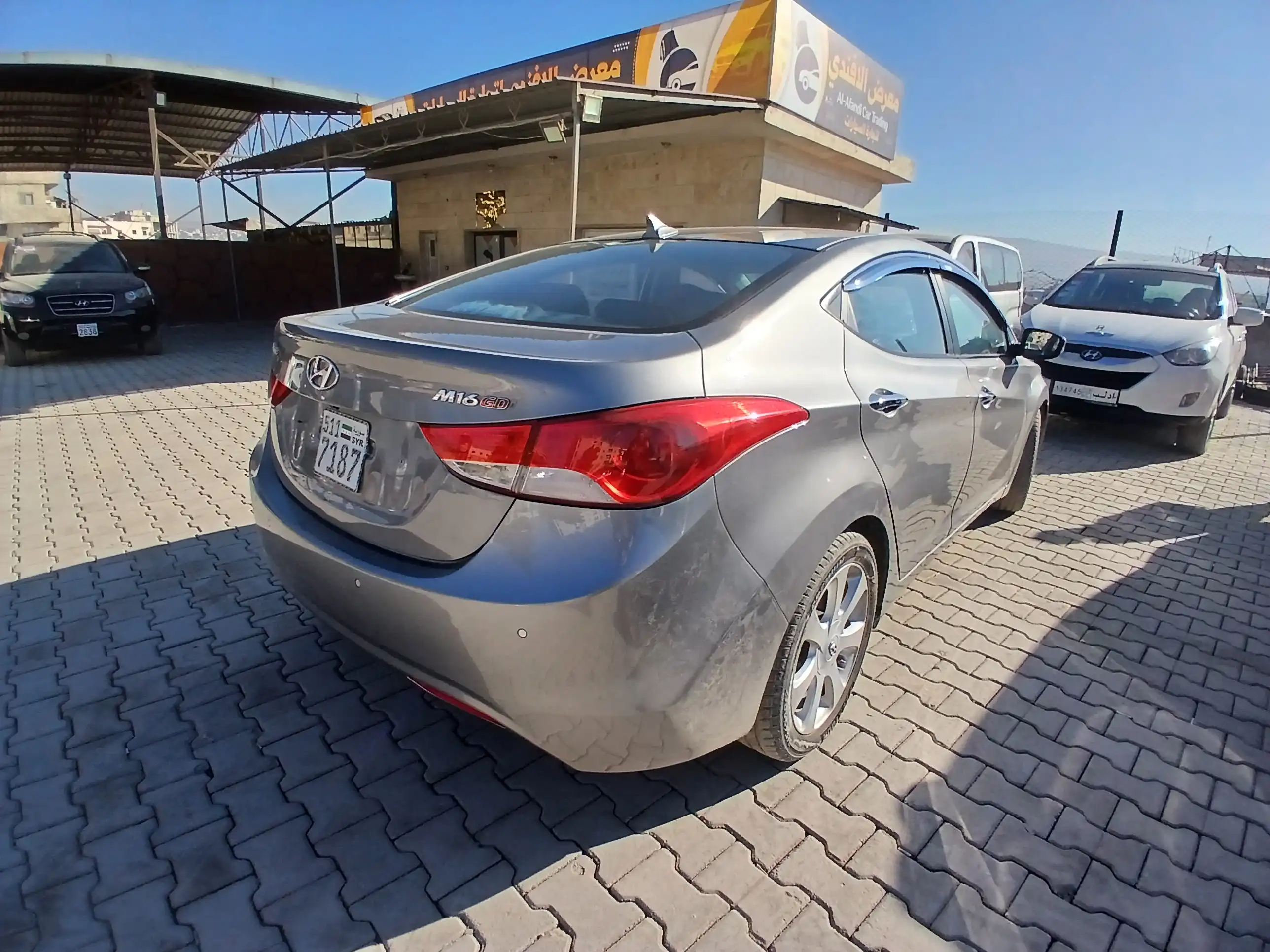 kilometrage car sale hyundai avante m16 gdi sedan used 2011 aleppo or image