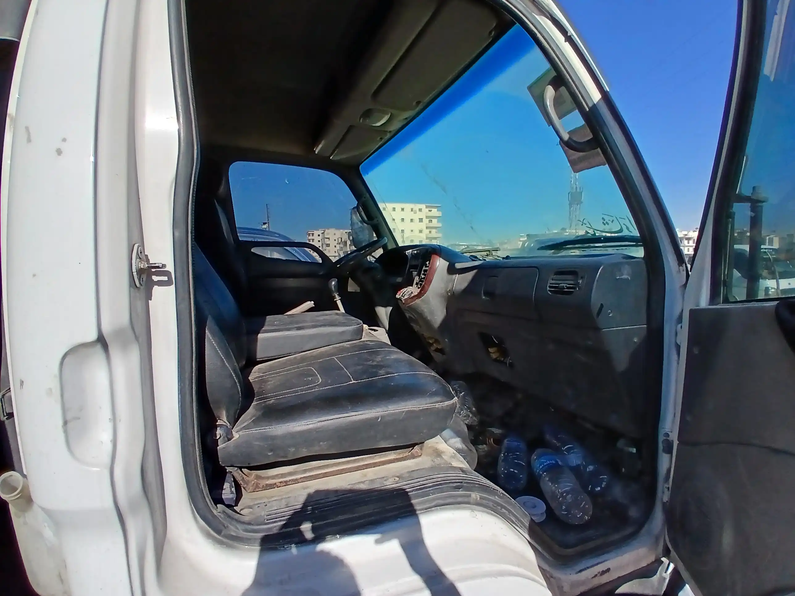 kilometrage car sale hyundai mighty inter cooler standard cargo truck used 2012 aleppo rl image