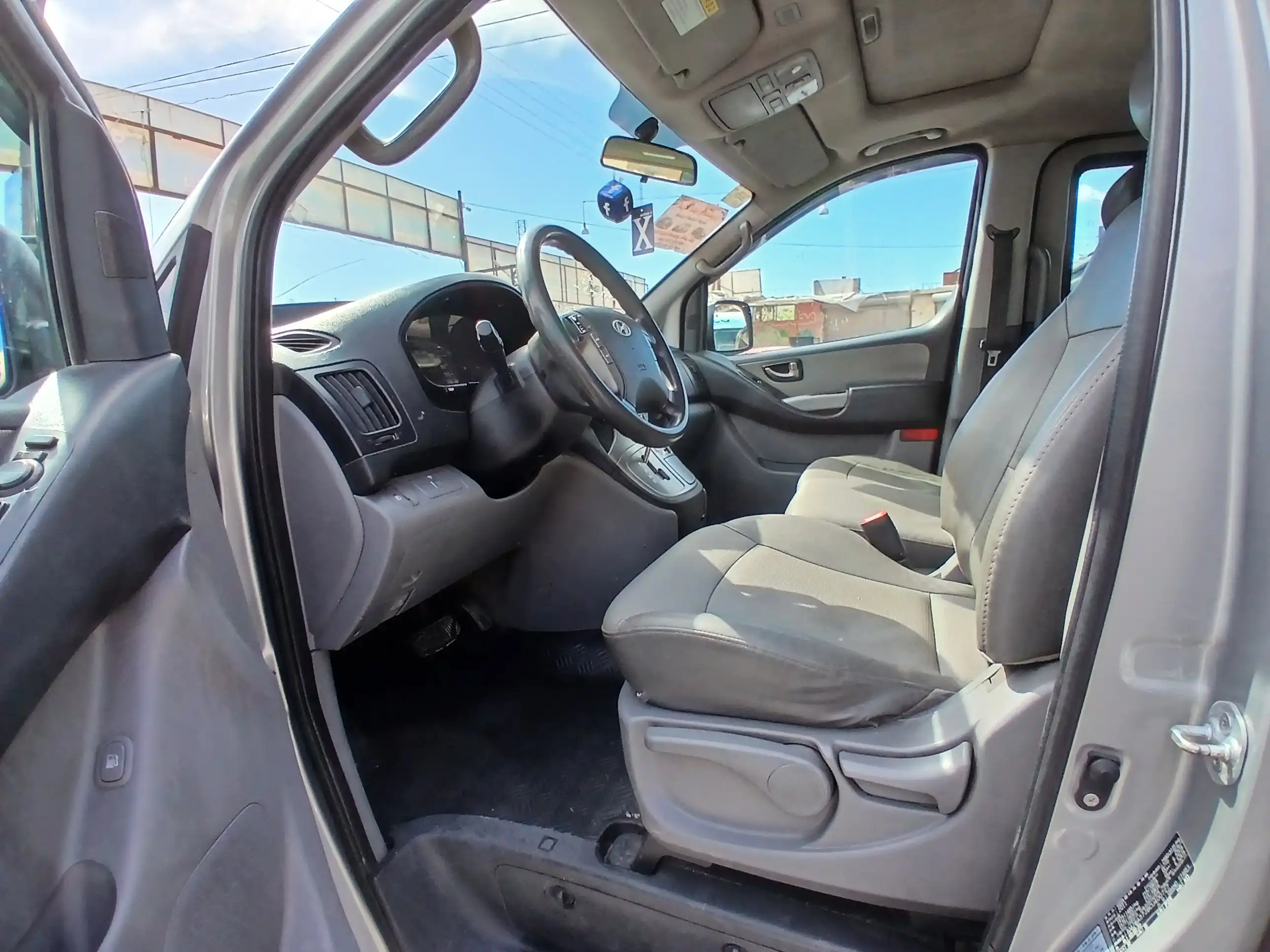 kilometrage car sale hyundai grand starex cvx van used 2012 aleppo jd image