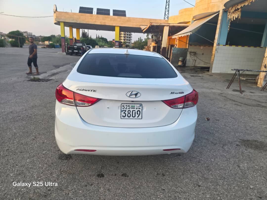 kilometrage car sale hyundai elantra standard sedan 2012 lattakia hy image