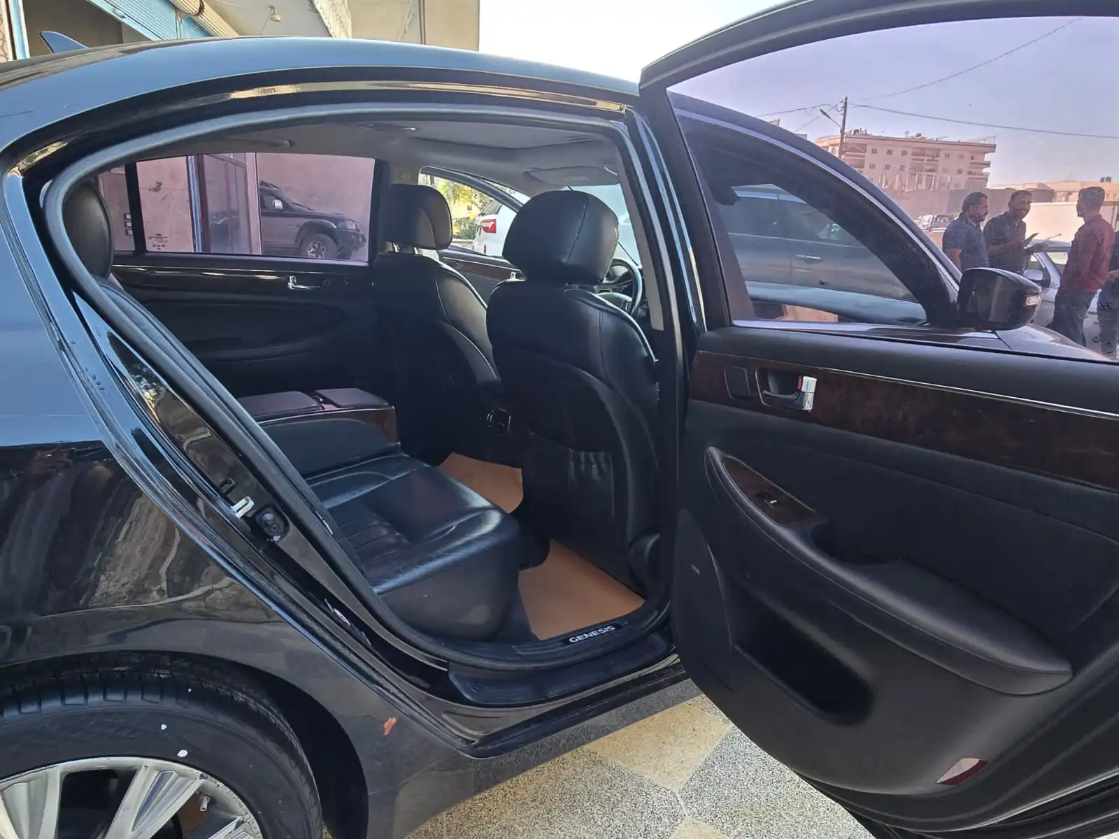 kilometrage car sale genesis bh 380 sedan used 2010 aleppo rx image