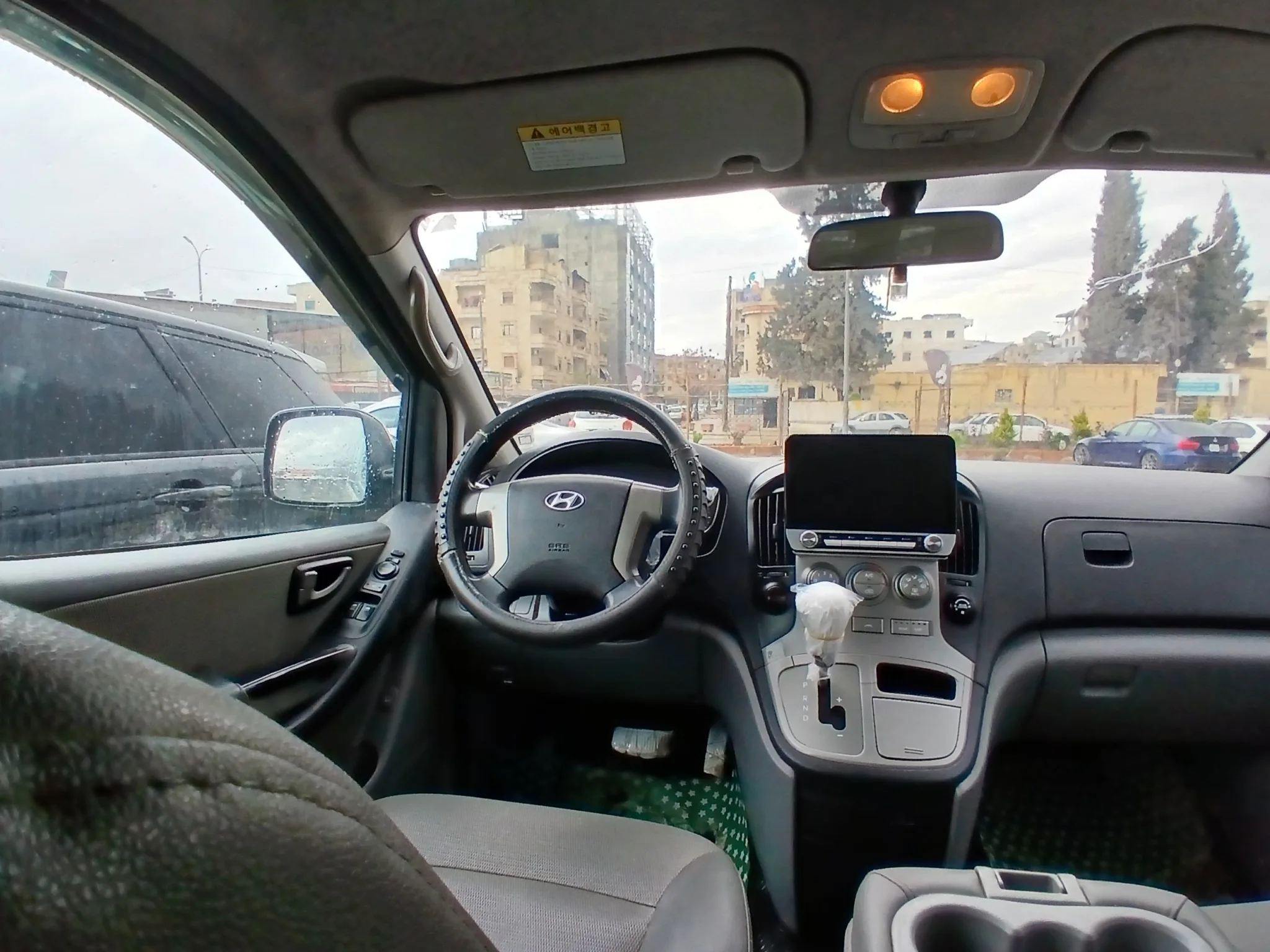 kilometrage car sale hyundai grand starex cvx van used 2011 aleppo cy image