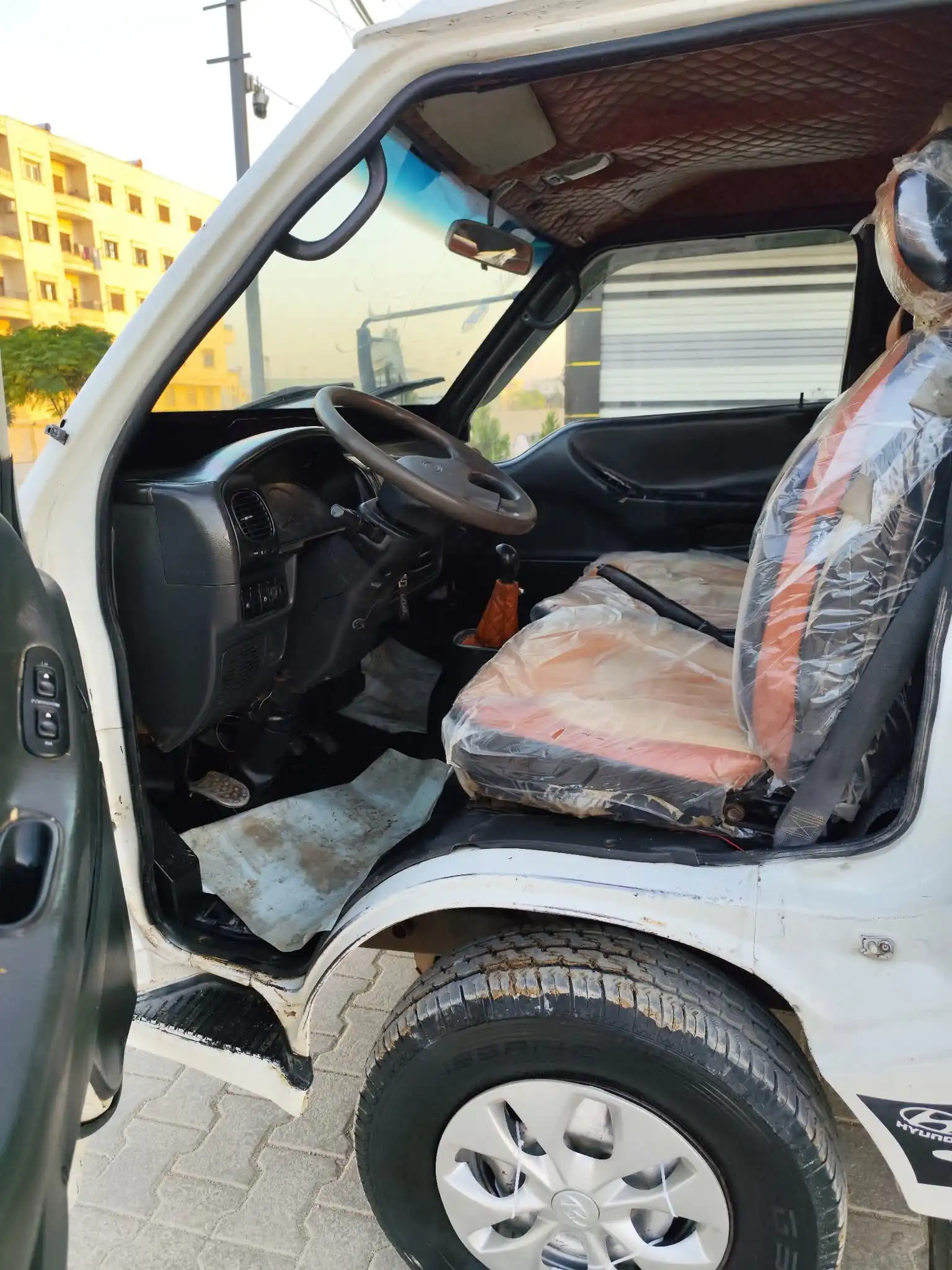 kilometrage car sale hyundai porter ii 2 standard cargo truck used 1998 aleppo kh image