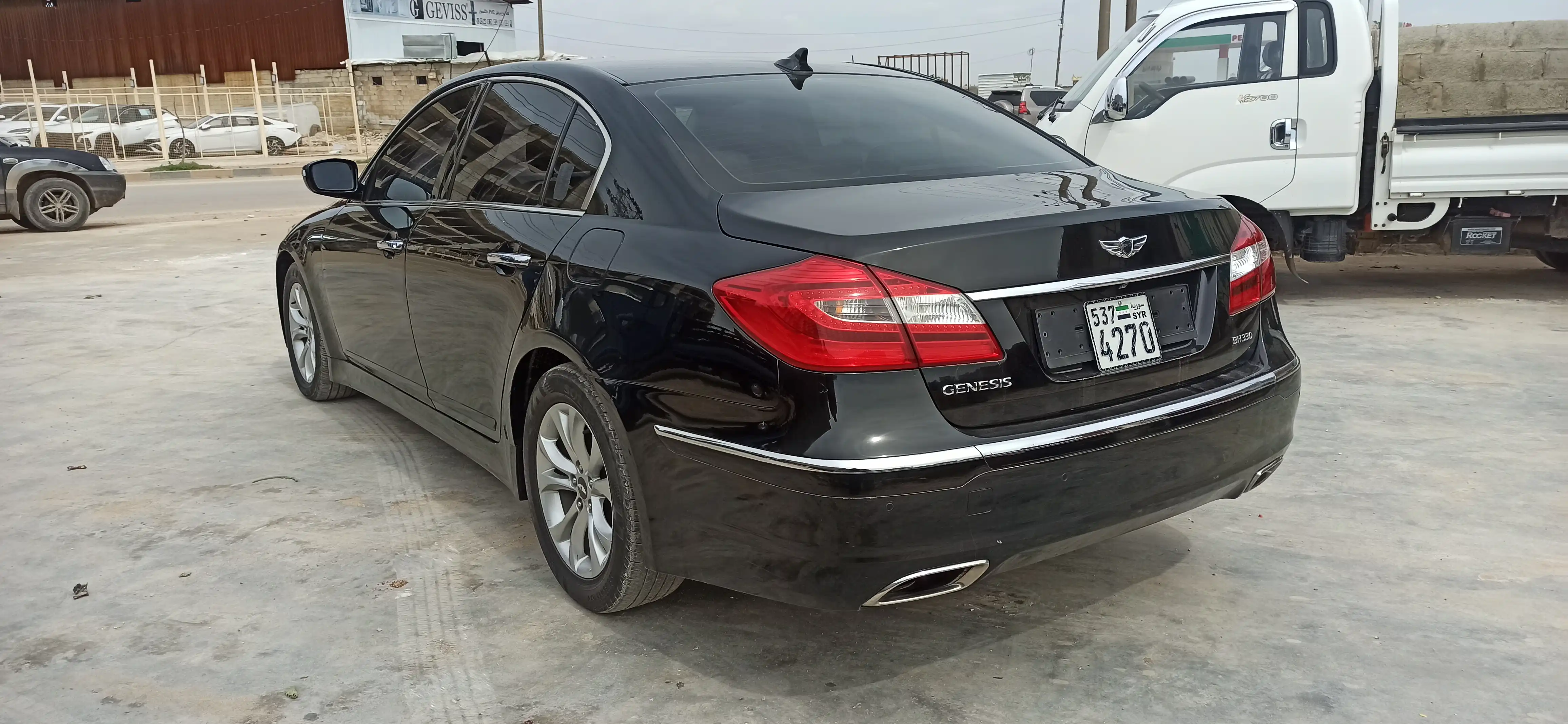 kilometrage car sale genesis bh 330 sedan used 2012 aleppo lj image