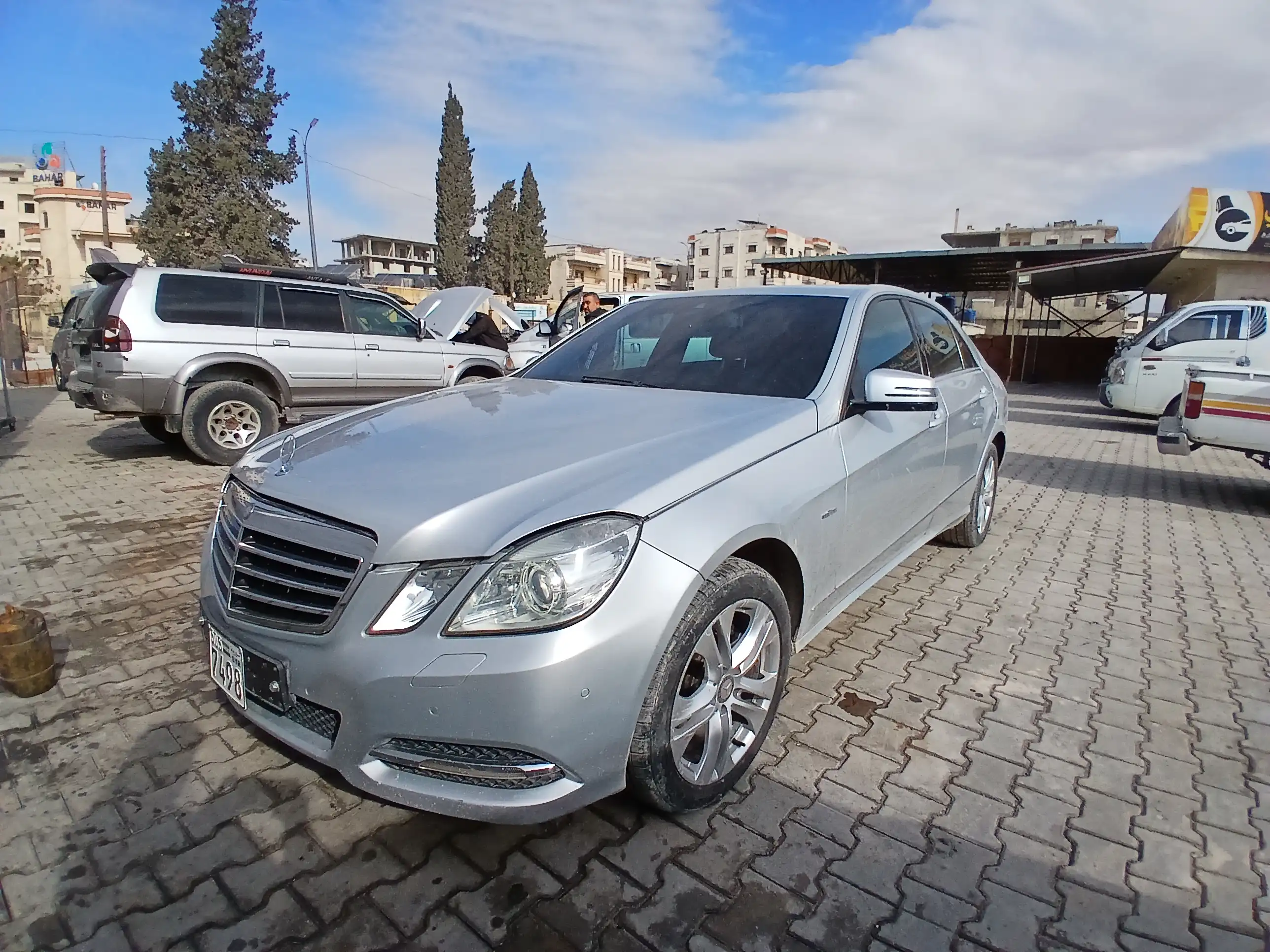 kilometrage car sale mercedes e class e 220 cdi sedan used 2012 aleppo sh card image