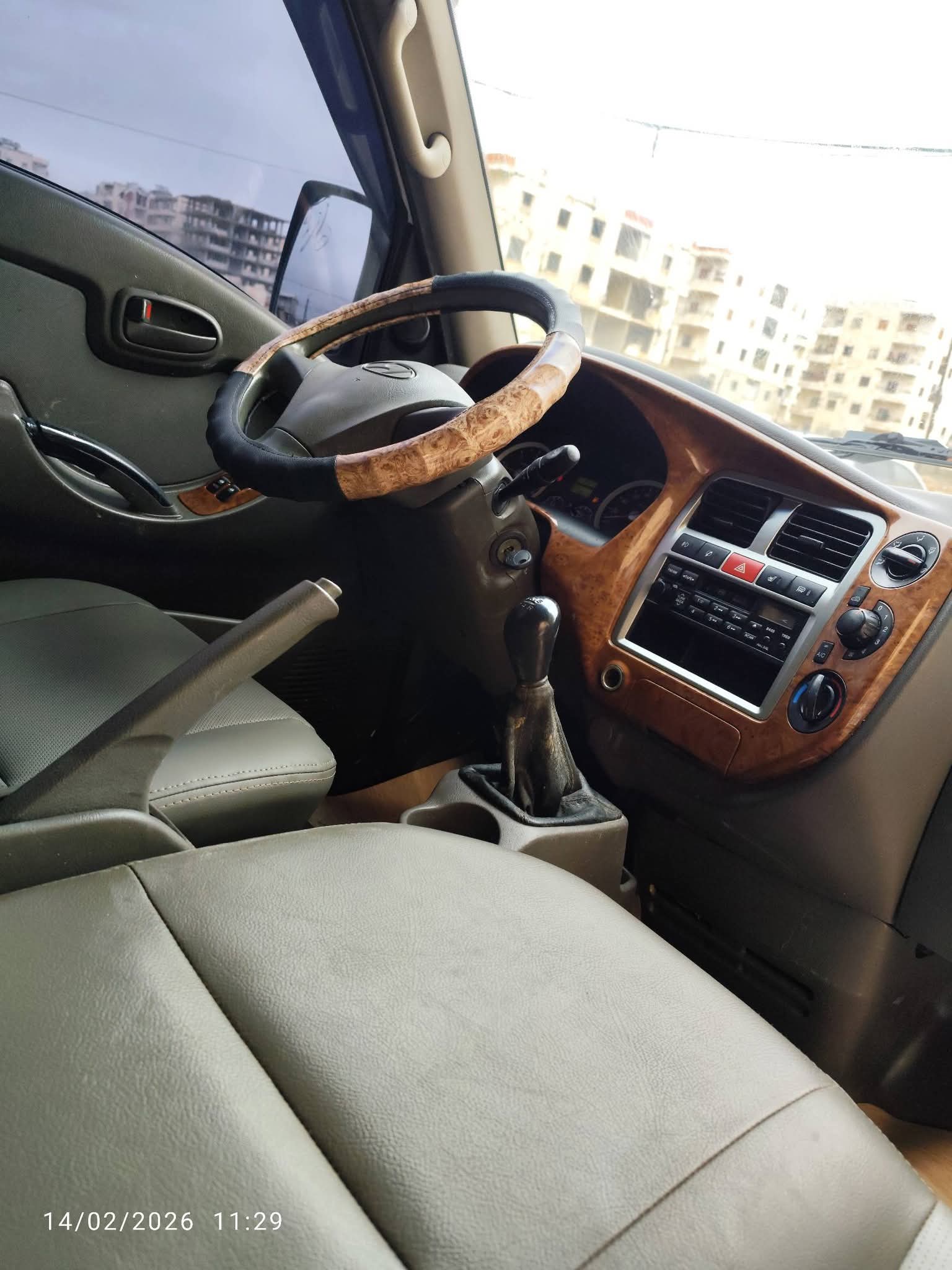 kilometrage car sale hyundai porter ii 2 crdi cargo truck used 2006 aleppo oh image