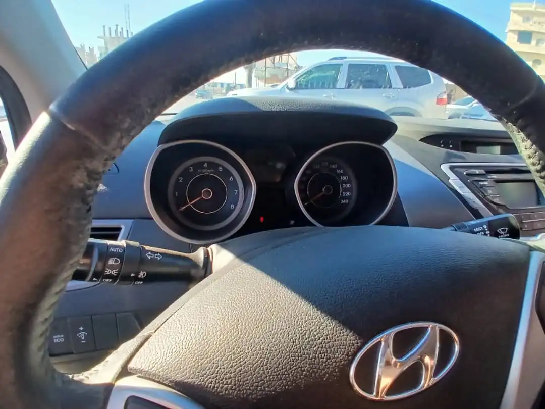 kilometrage car sale hyundai avante m16 gdi sedan used 2012 aleppo ui image