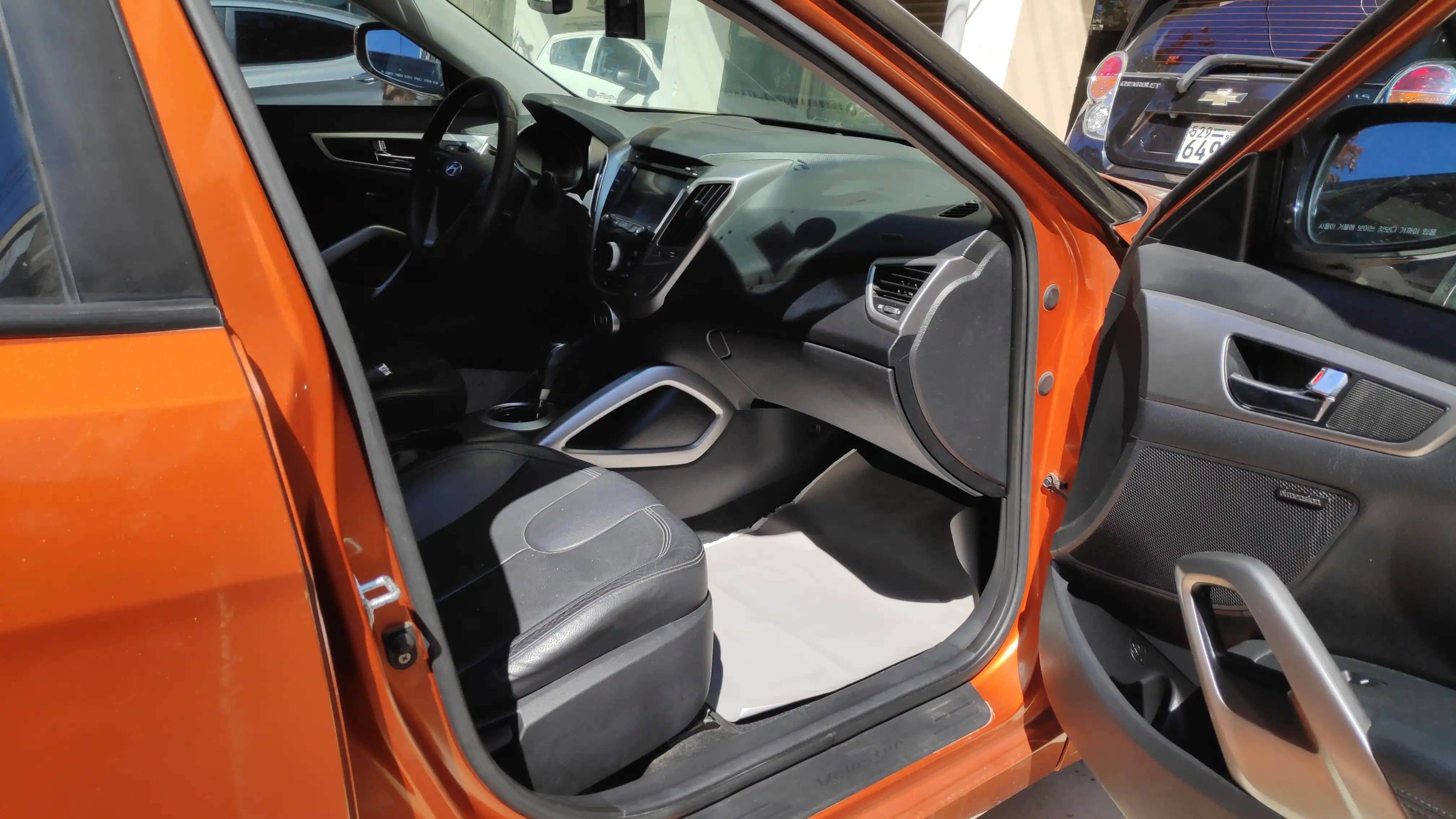 kilometrage car sale hyundai veloster gdi hatchback used 2012 tartus do image