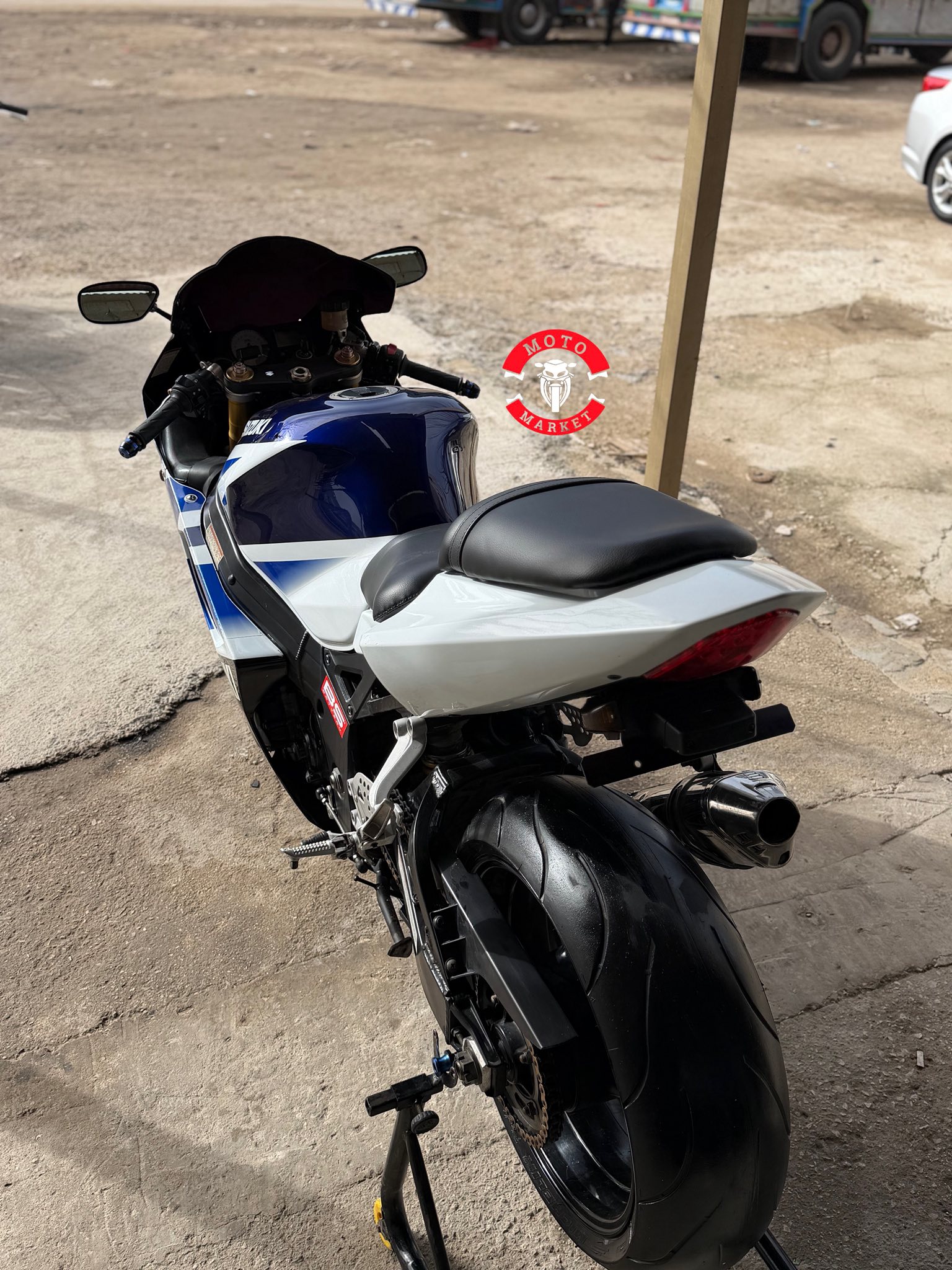 kilometrage motorbike suzuki gsxr r1000 sport used 2004 tartus bq image