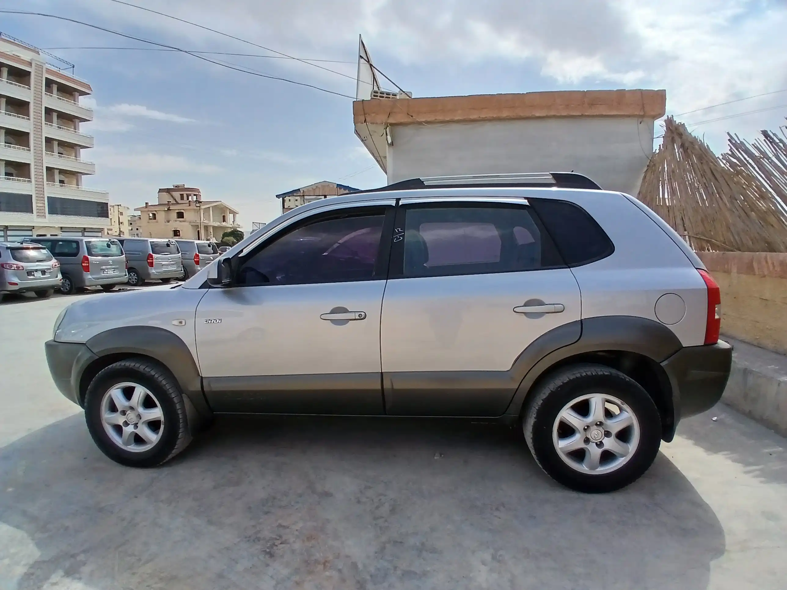 kilometrage car sale hyundai tucson standard suv used 2005 aleppo bq image